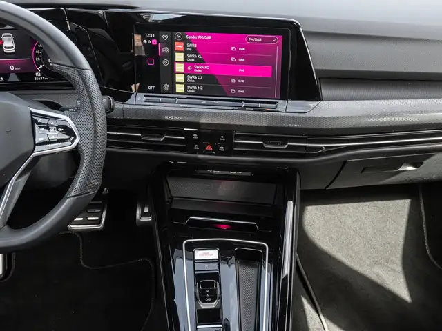 Volkswagen Golf view 12