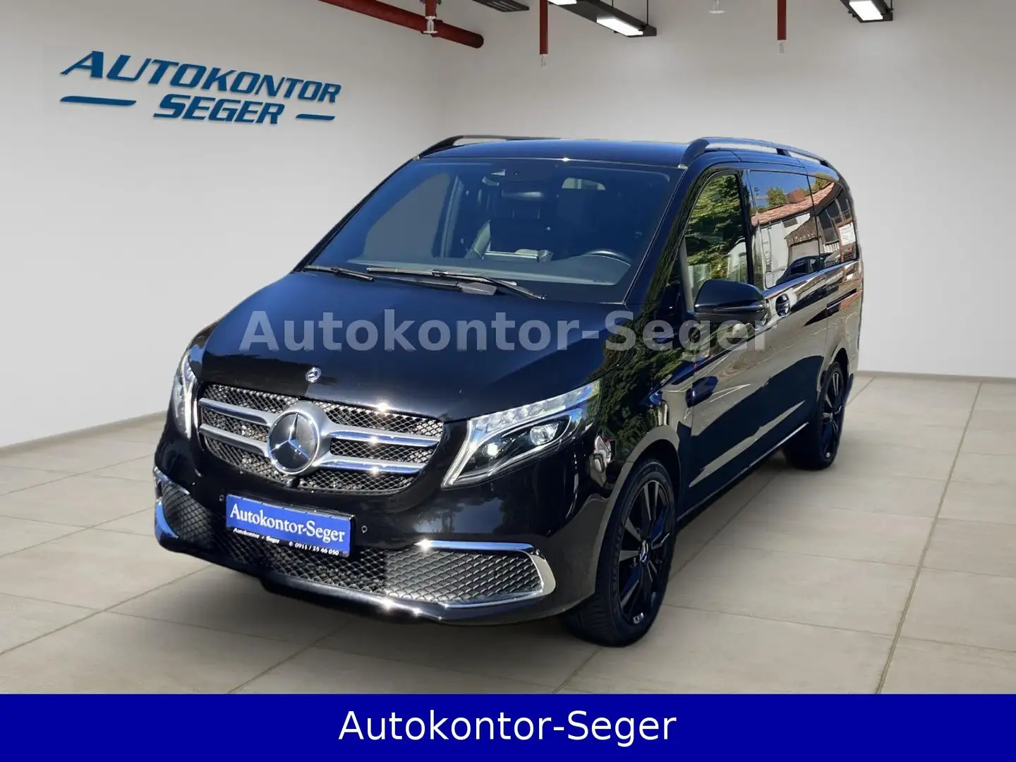 Mercedes-Benz V 300 EXCLUSIVE Avantgarde Distr Panorama 4Matic Schwarz - 2