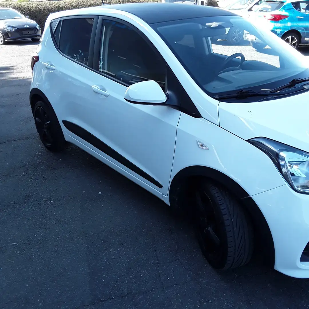 Hyundai i10 1.0i Fun (EU6d-TEMP) Wit - 2