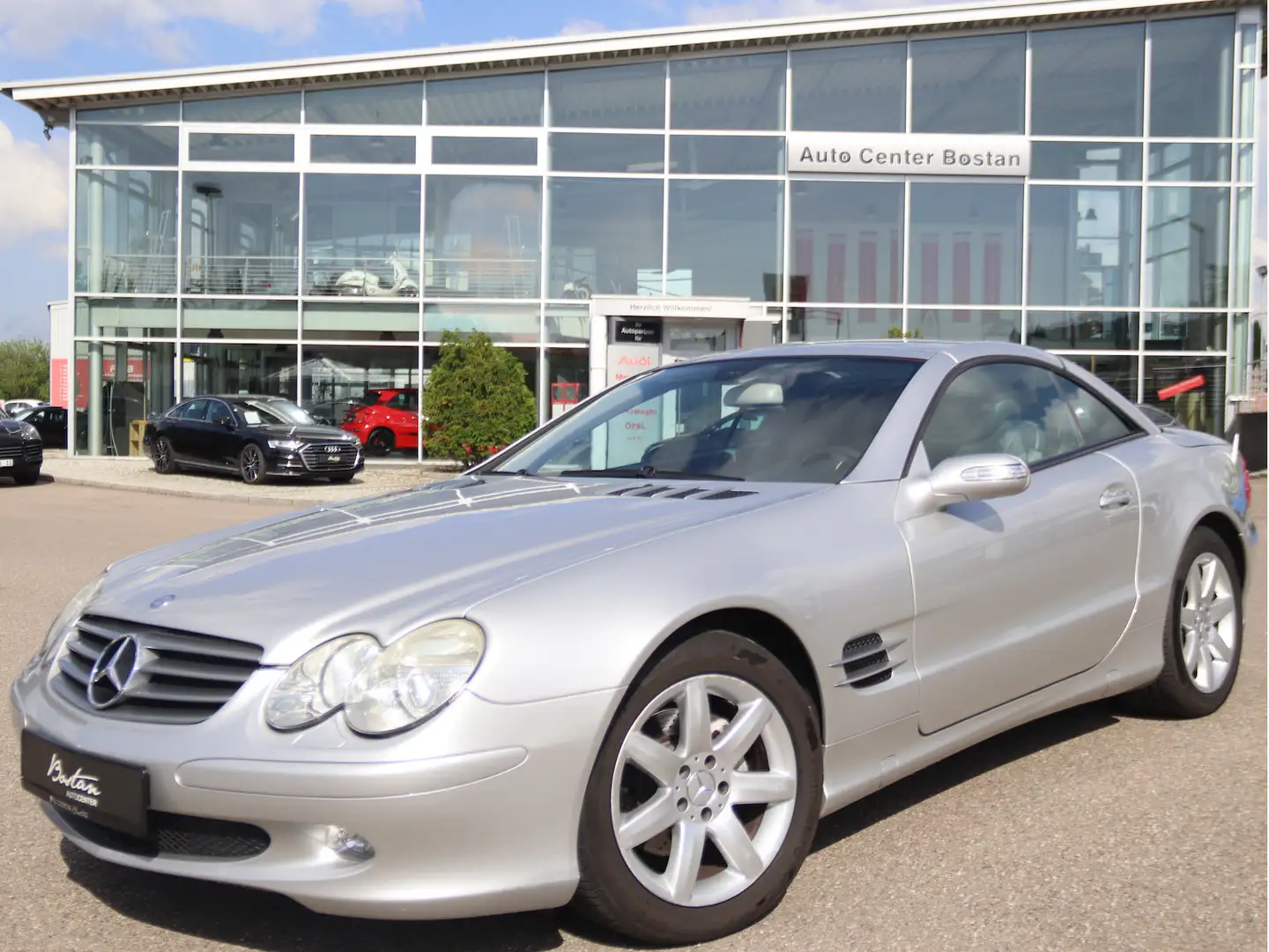 Mercedes-Benz SL 350 CABRIO/LEDER/NAVIGATION/BI-XENON/MEMORY Stříbrná - 2