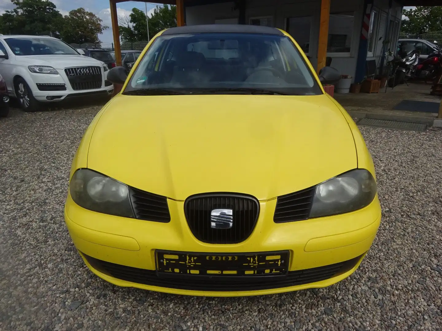 SEAT Ibiza 1.4 16V 55 kW Signo Jaune - 2