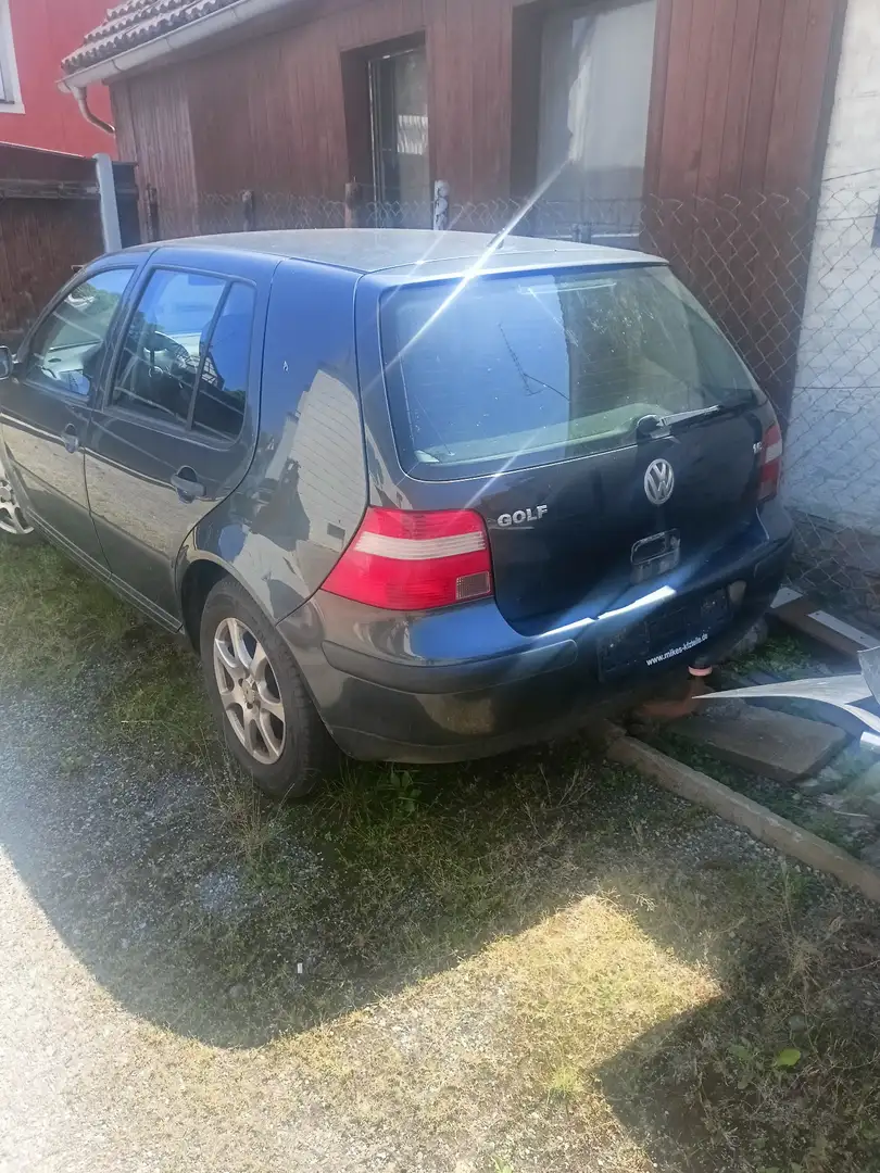 Volkswagen Golf 1.6 Blau - 1