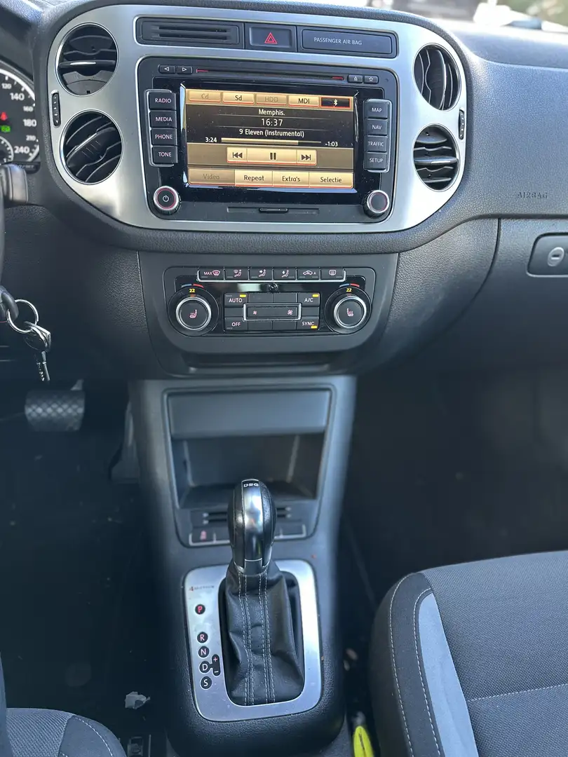 Volkswagen Tiguan 2.0 TSI Sport&St.4M Zwart - 2
