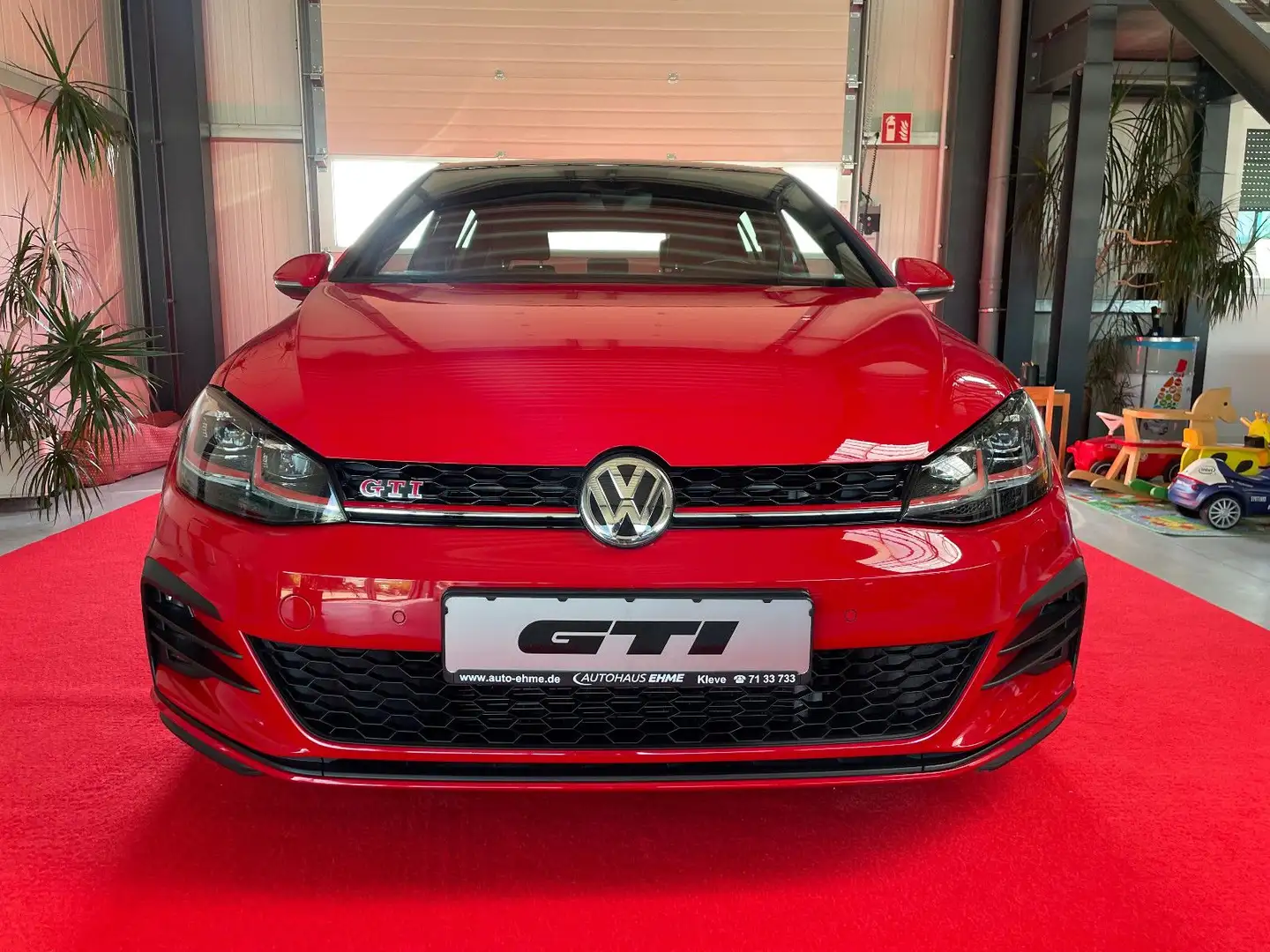 Volkswagen Golf VII GTI Perform. PANO*STHZ*AHK*ACC*SHZ*SIDE Rouge - 2