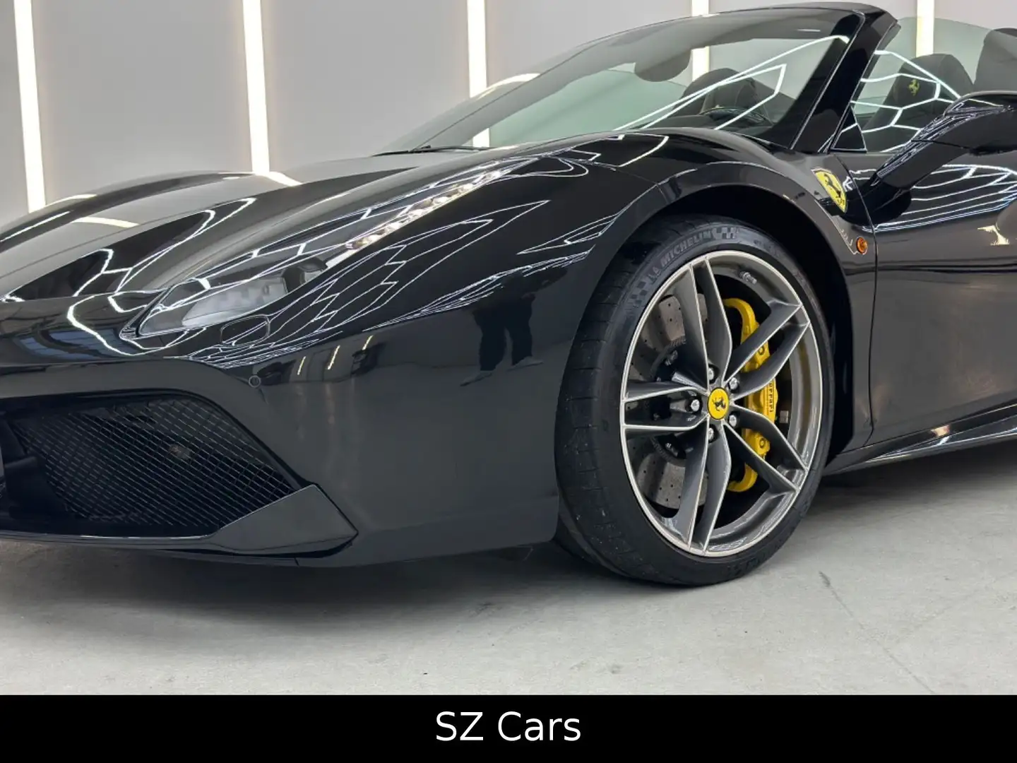Ferrari 488 *MAIN POWER - 03.2026*LIFT*CARBON*DE* Fekete - 2