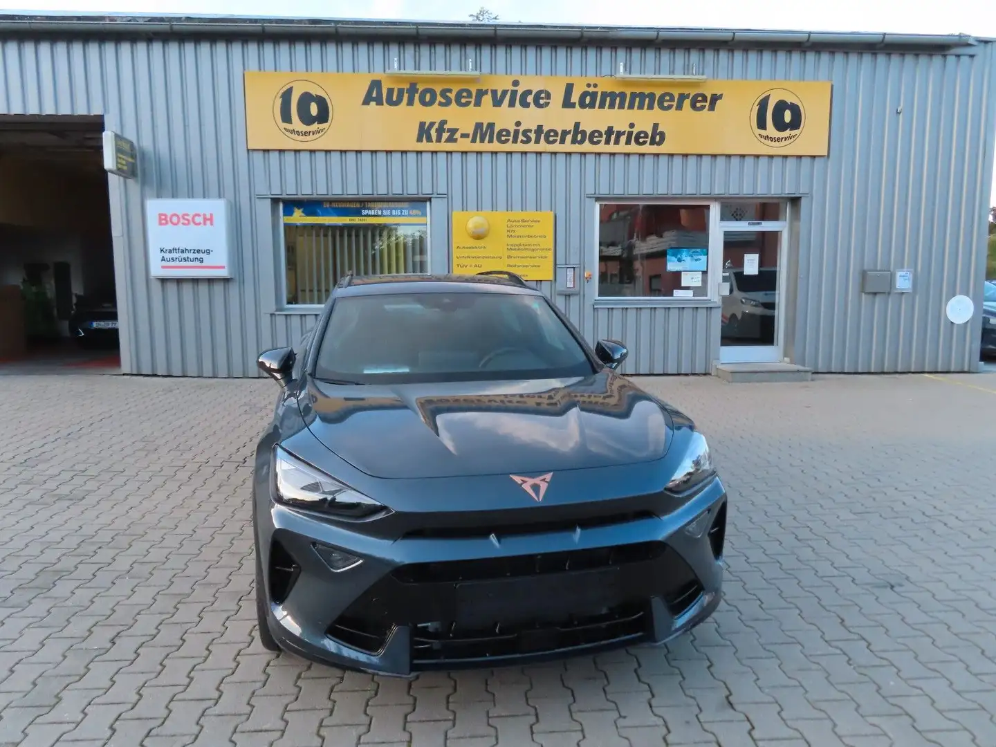 CUPRA Formentor VZ 2.0 TSI 245 kW 4Drive Grau - 1