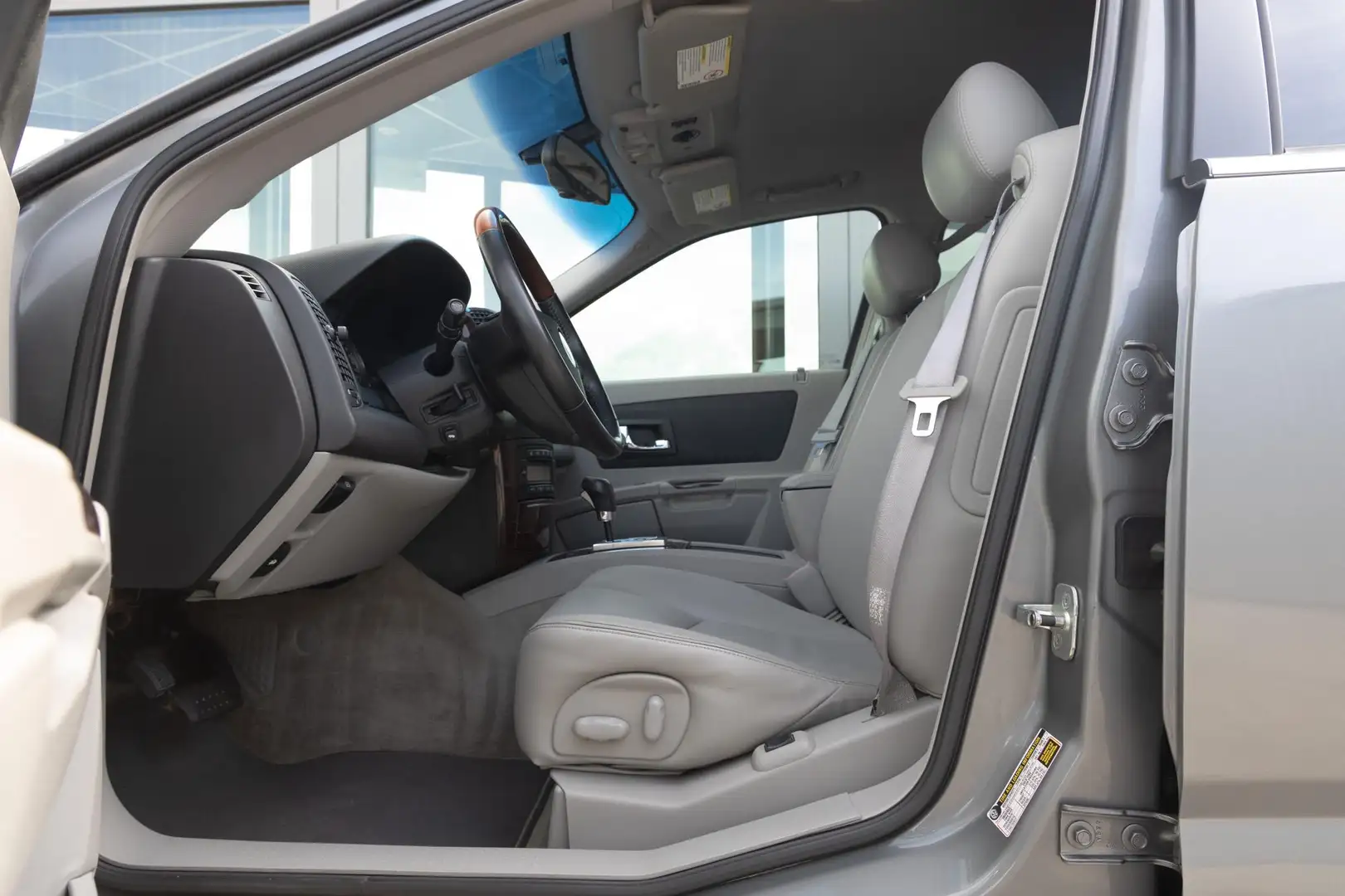 Cadillac SRX 4.6 Sport Luxury | BTW | 55.000KM | Bose | Navigat Grey - 2
