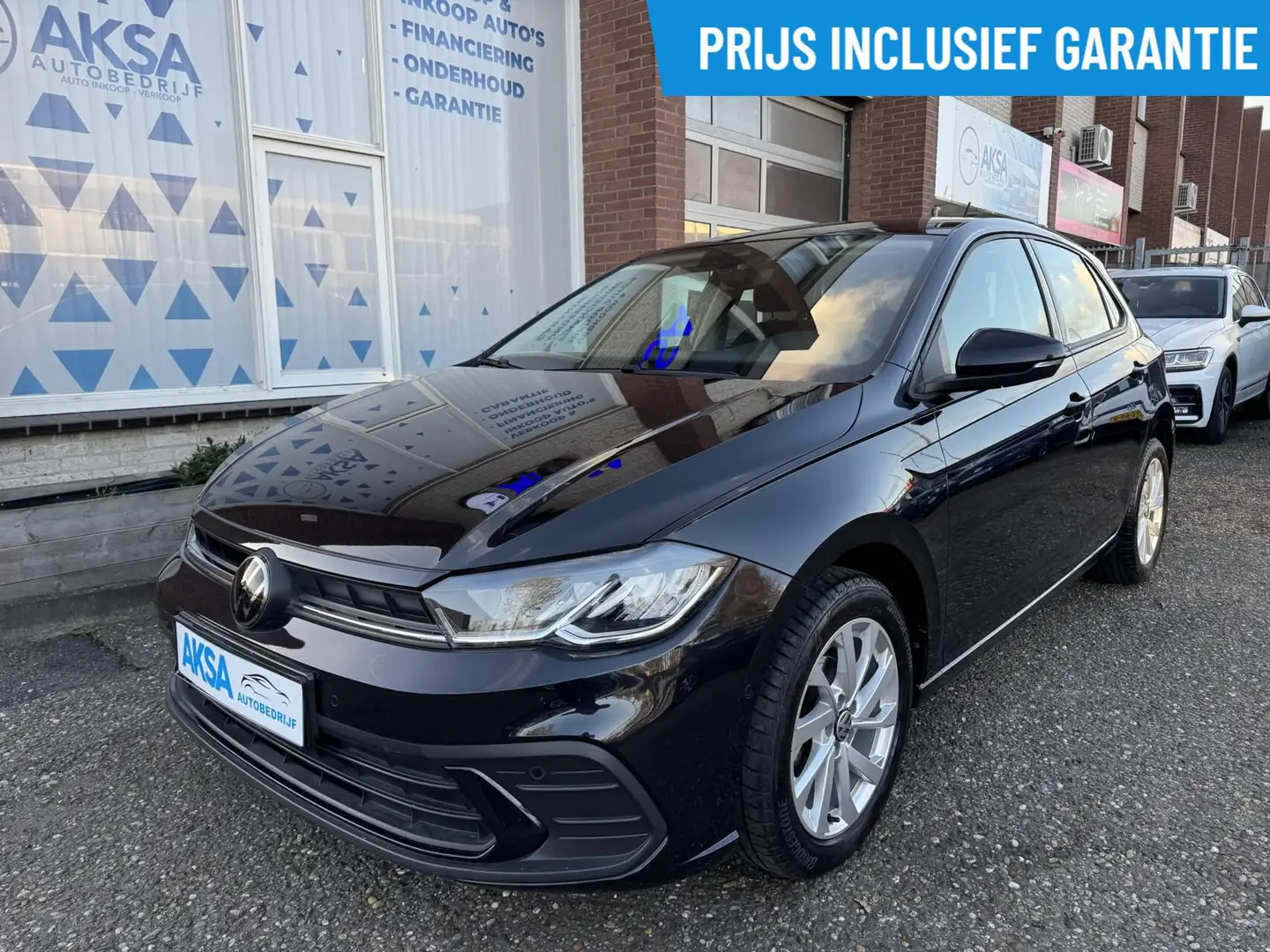 Volkswagen Polo 1.0 TSI Life 95pk CarPlay LaneAssist Navi Front As Noir - 1