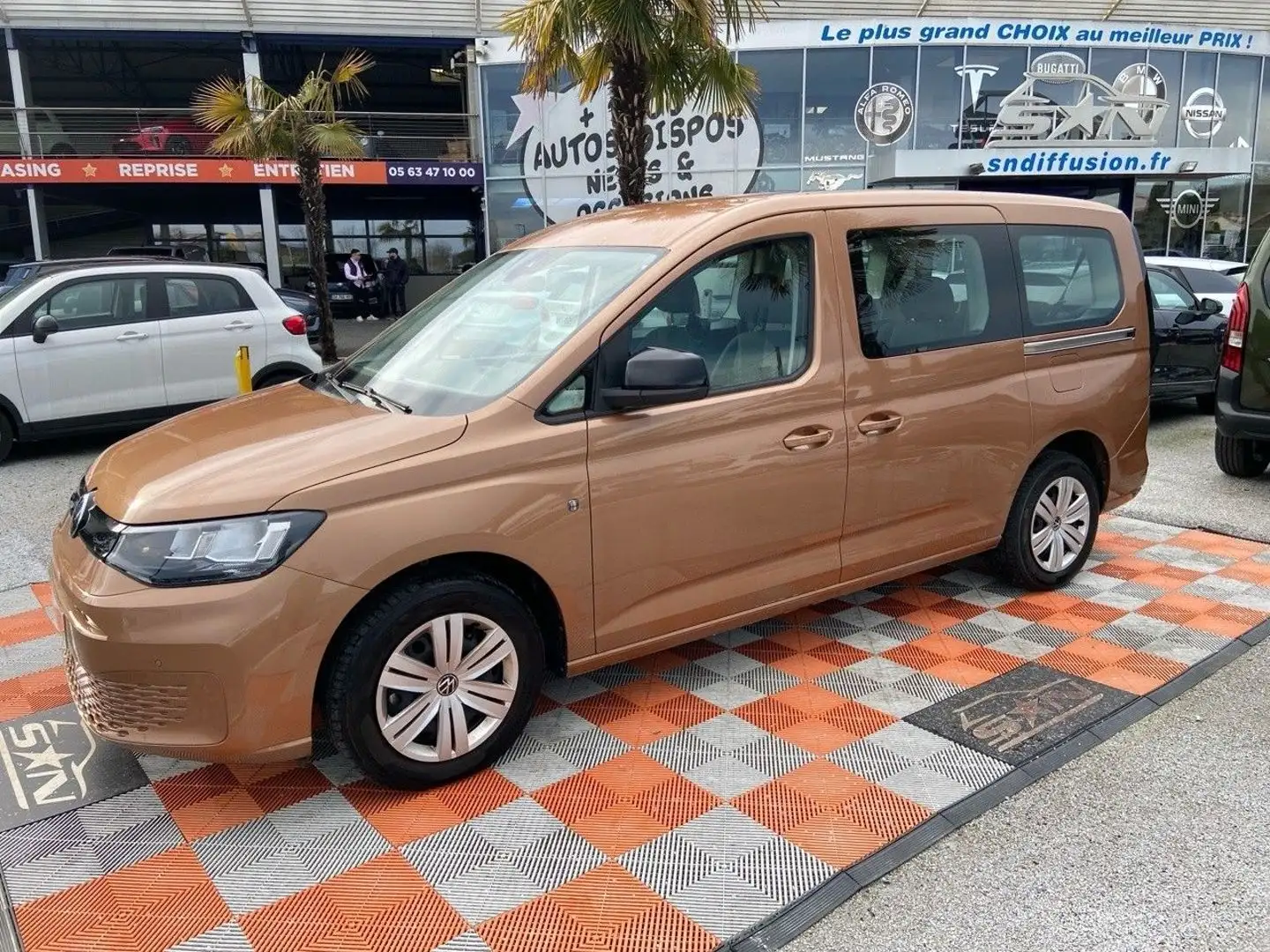Volkswagen Caddy 2.0 TDI 102 BV6 ORIGIN 7PL Caméra Maro - 1