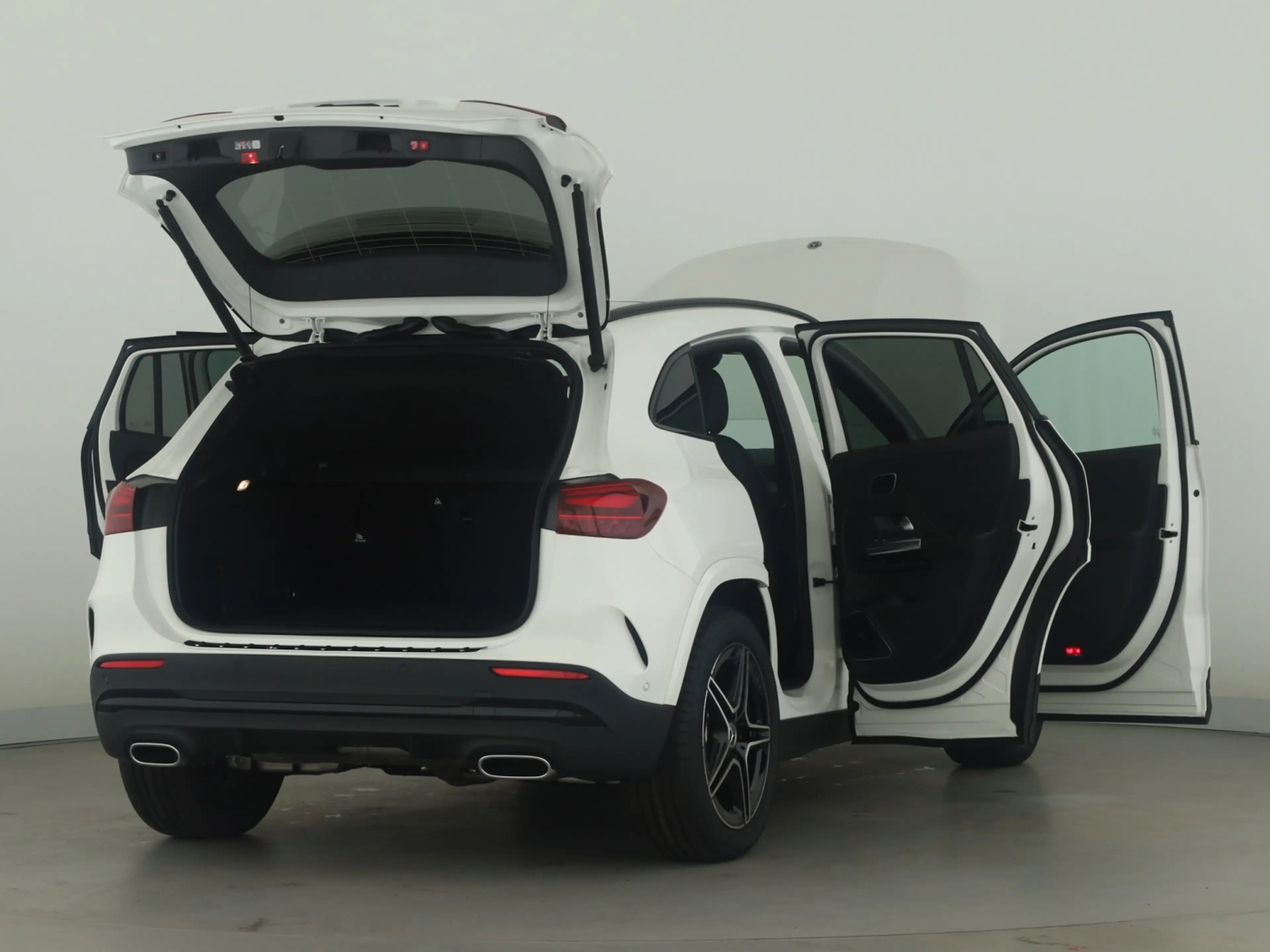Mercedes-Benz GLA 250 4MATIC 360 ACC AHK AUT DynLicht HUD Kam. — photo 9