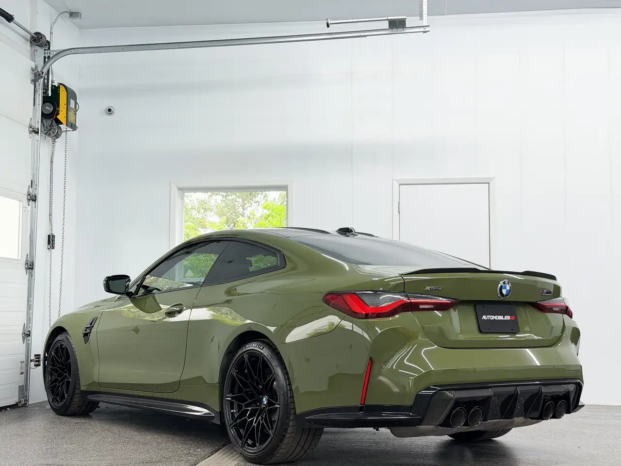 BMW M4 photo BMW M4