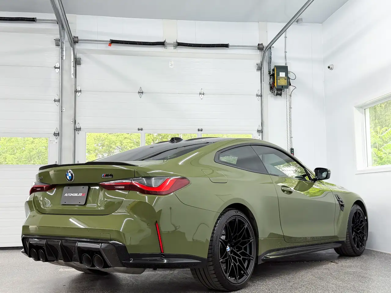 BMW M4 photo BMW M4