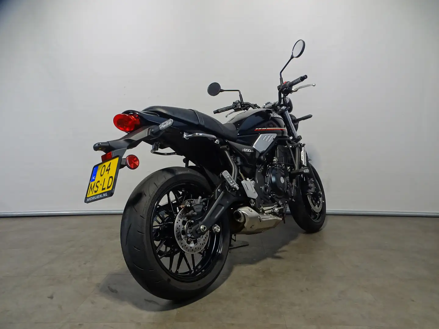 Kawasaki Z 650 RS Nero - 2