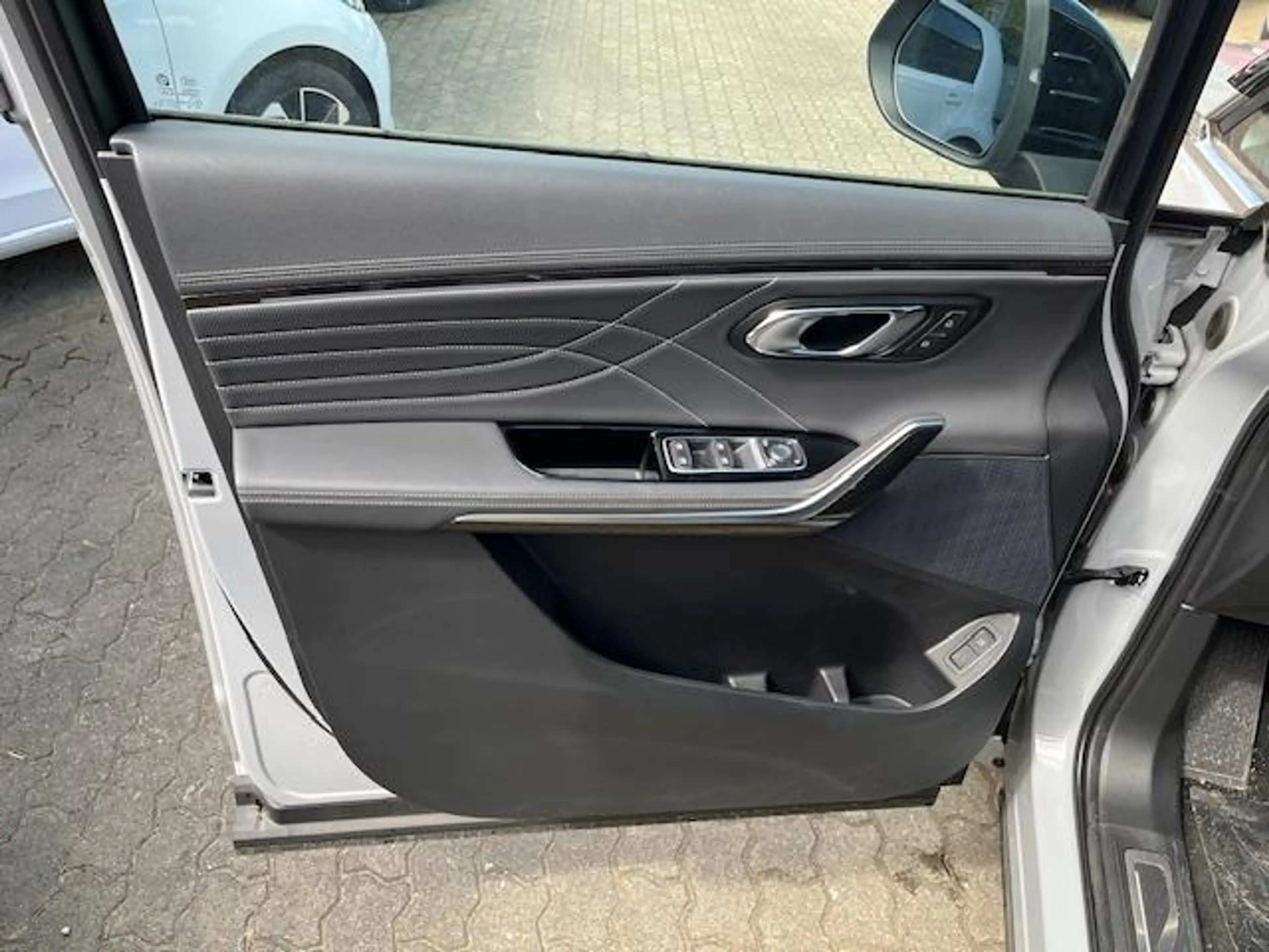 Maxus Mifa 9 LUXURY+AKKU90kWh+7-SITZER+LAGERWAGEN — photo 11