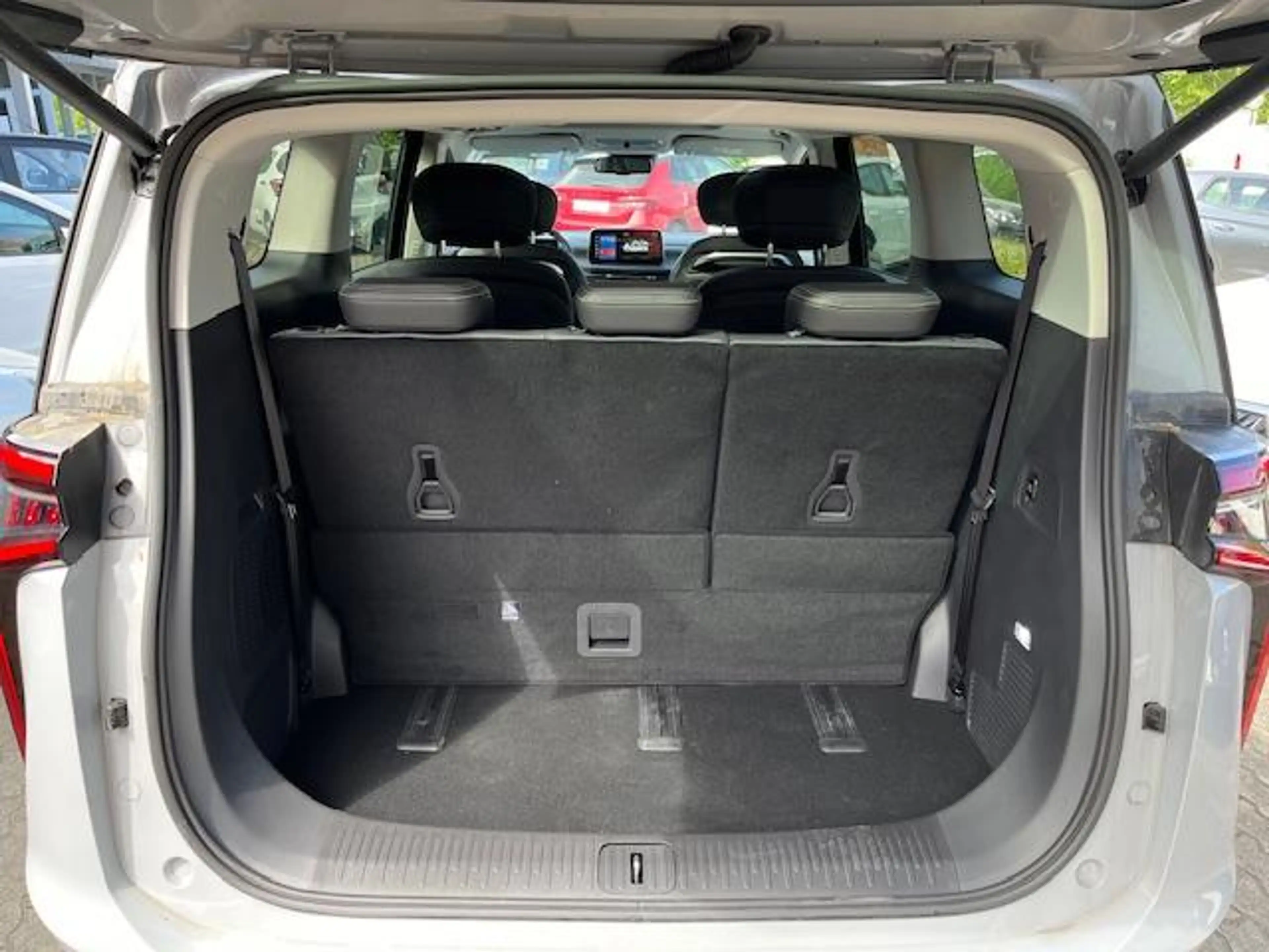 Maxus Mifa 9 LUXURY+AKKU90kWh+7-SITZER+LAGERWAGEN — photo 8
