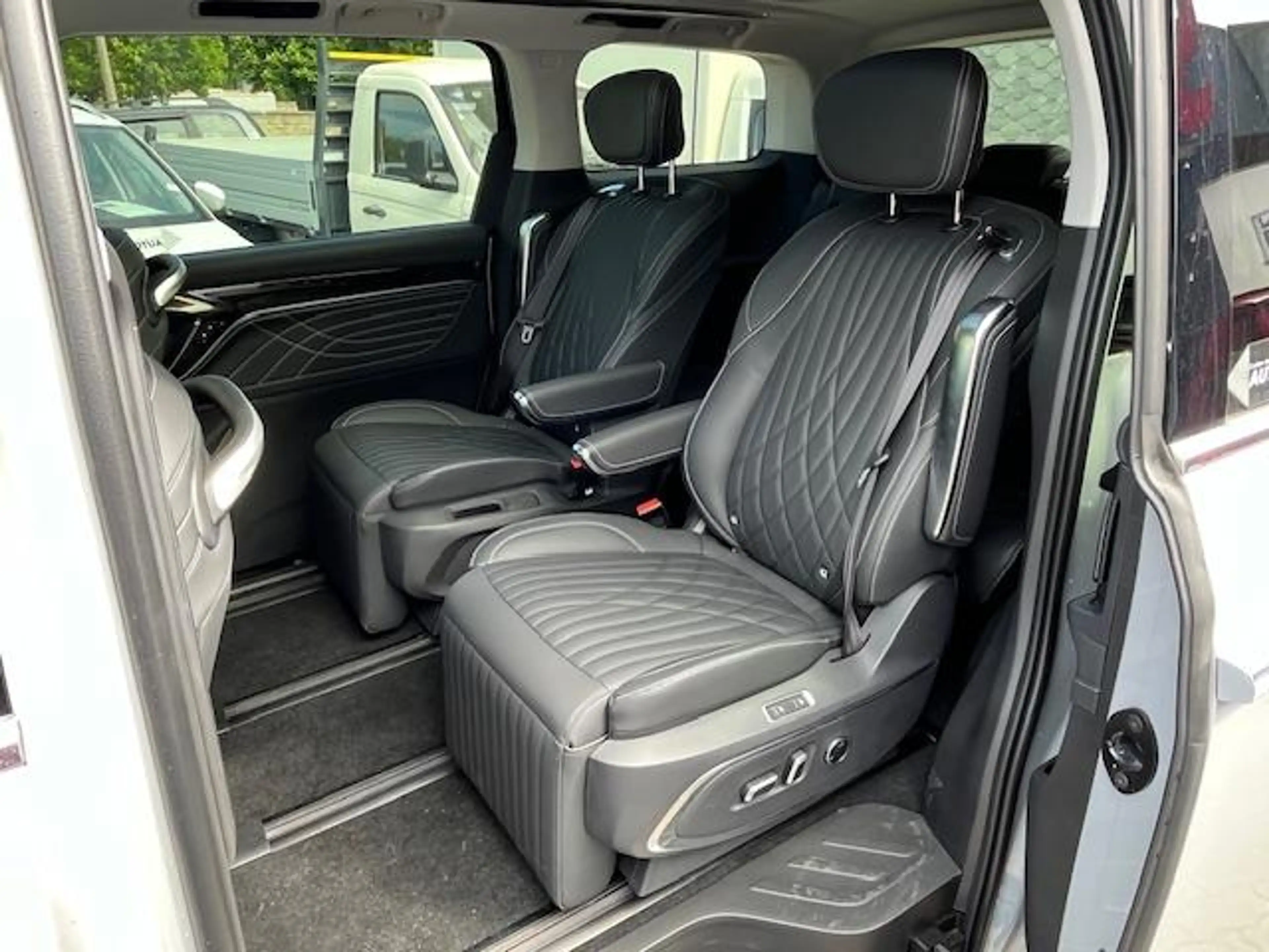 Maxus Mifa 9 LUXURY+AKKU90kWh+7-SITZER+LAGERWAGEN — photo 14