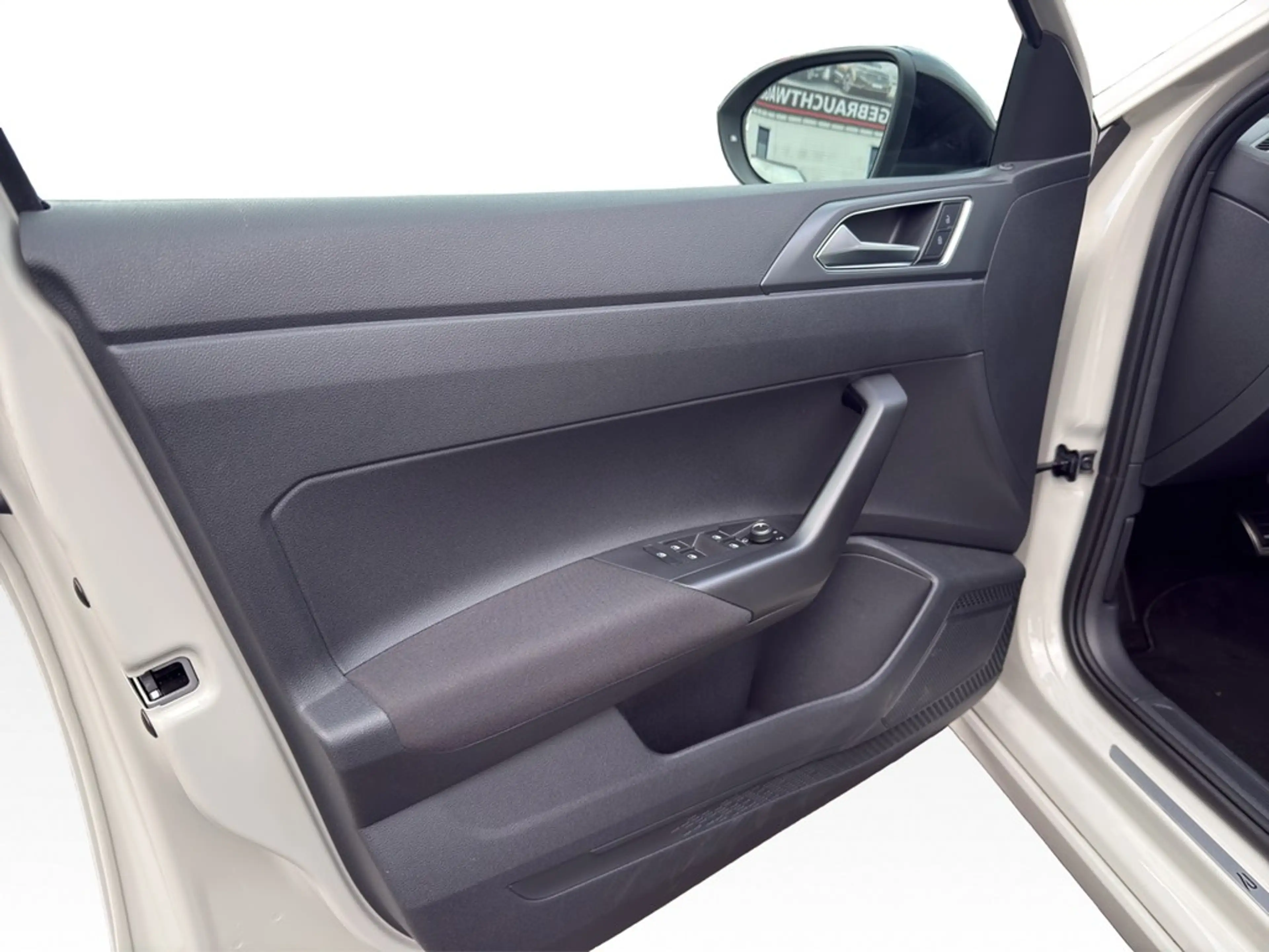 Volkswagen Taigo 1.5 TSI DSG R-Line AHK*PANO*VIRTUAL*NAVI*IQ-LIG... — photo 12
