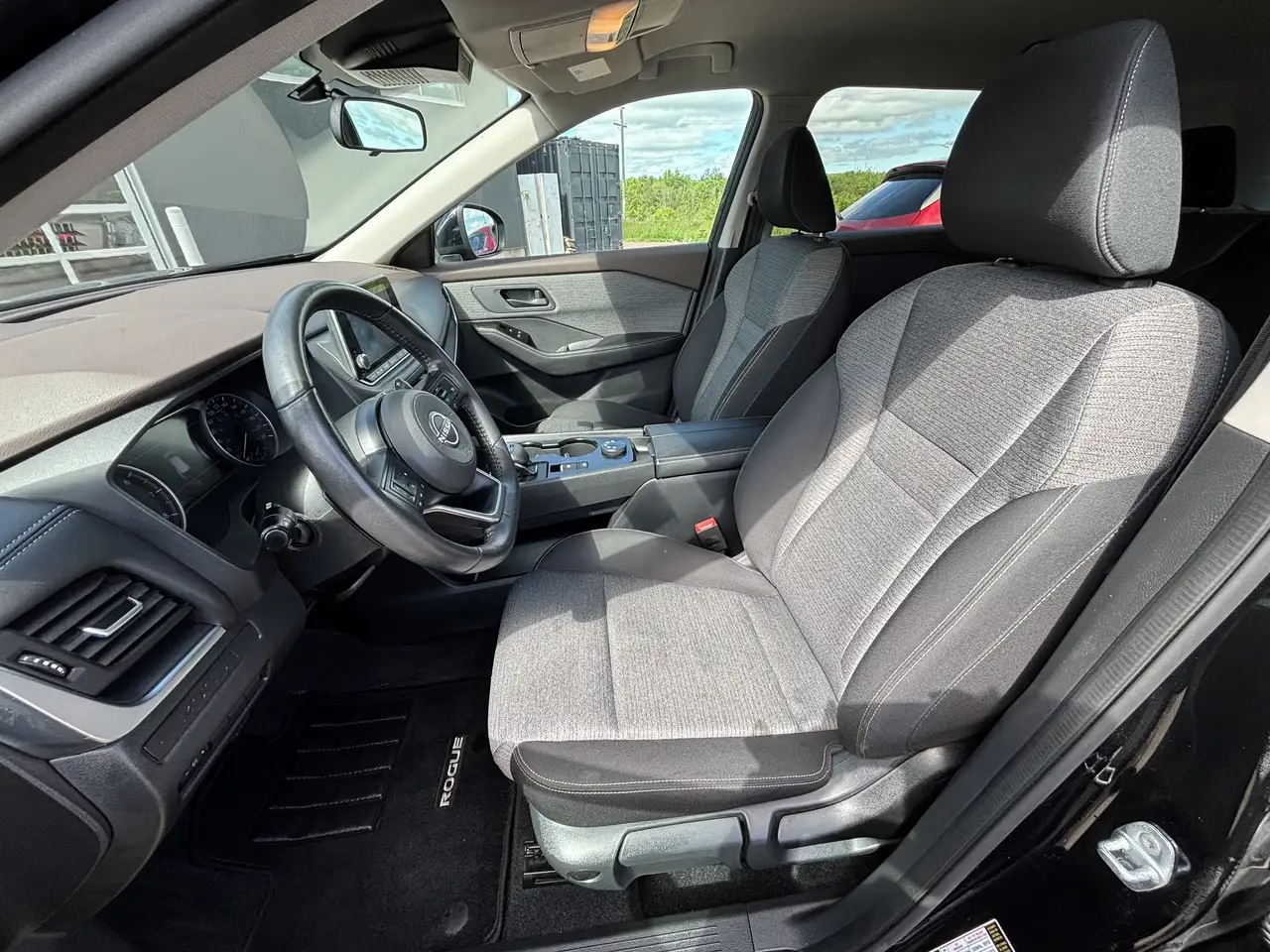 Nissan Rogue photo Nissan Rogue
