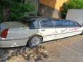 Lincoln Town car limousine Wit - thumbnail 2