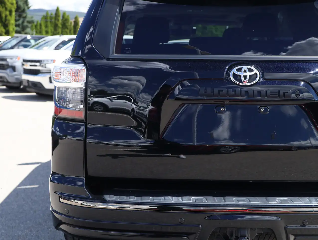 Toyota 4-Runner снимка Toyota 4-Runner