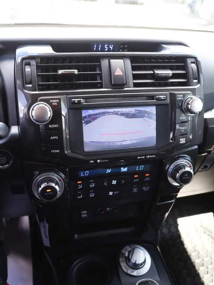 Toyota 4-Runner снимка Toyota 4-Runner