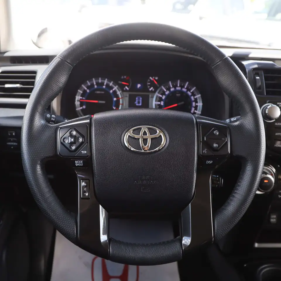 Toyota 4-Runner снимка Toyota 4-Runner