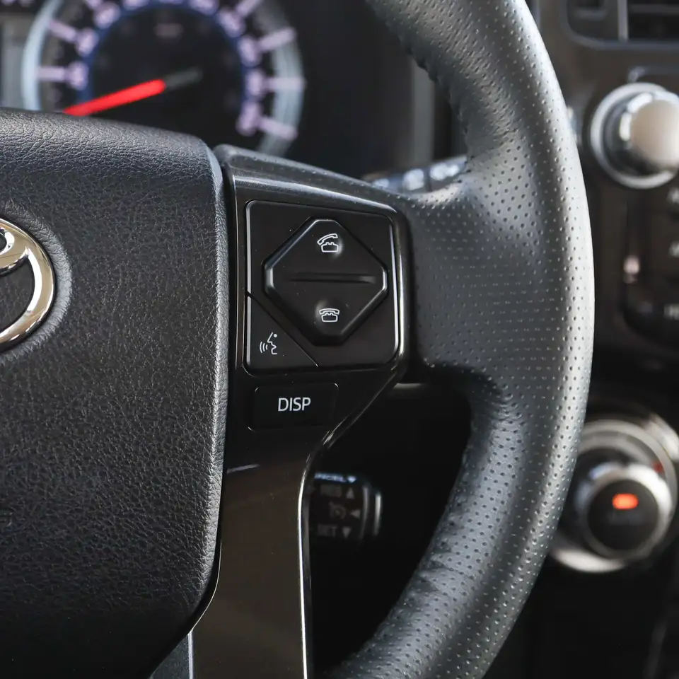 Toyota 4-Runner снимка Toyota 4-Runner