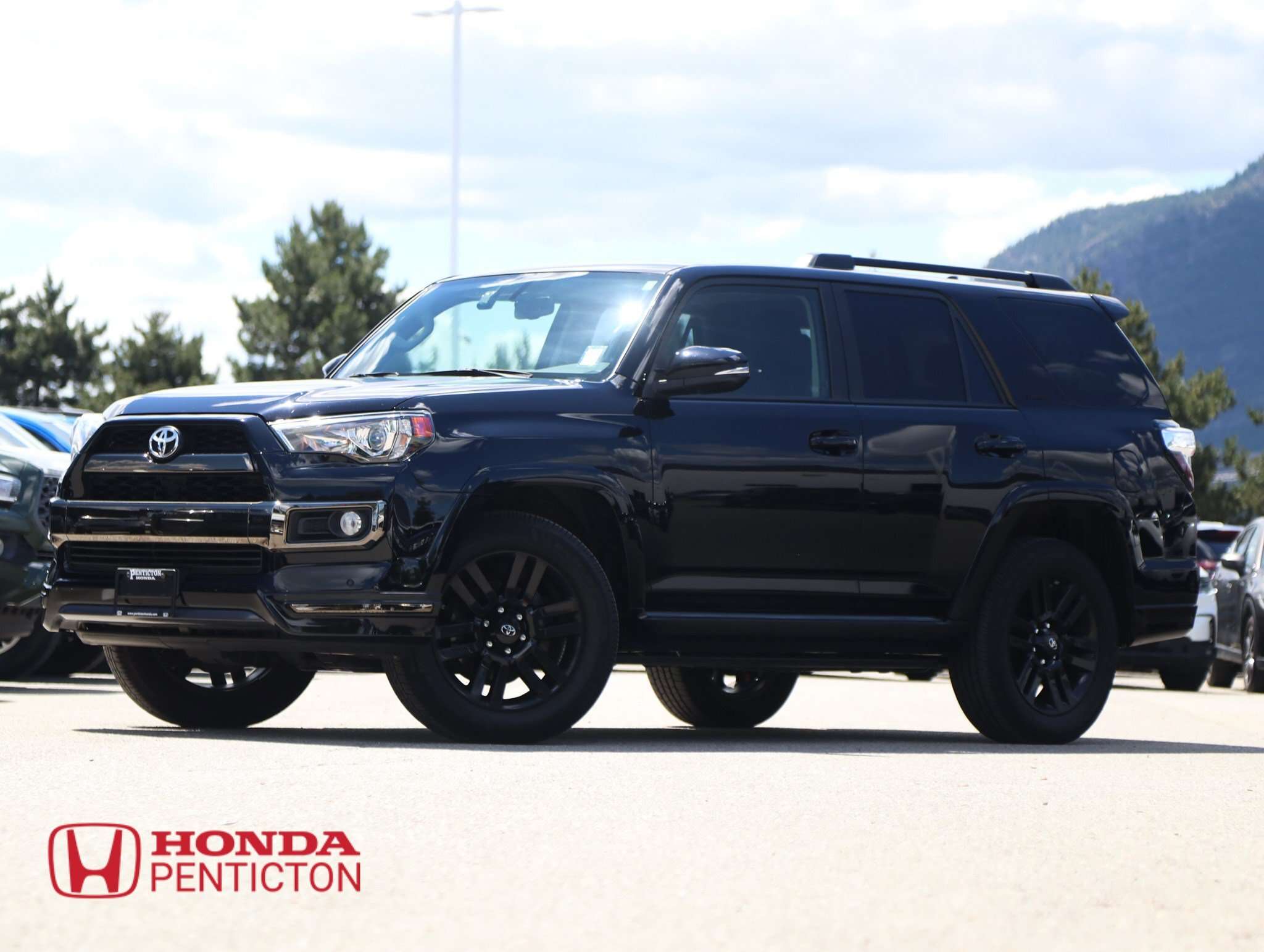 2019 Toyota 4Runner 4WD - BC Vehicle / Sunroof / Heated and Ventilated