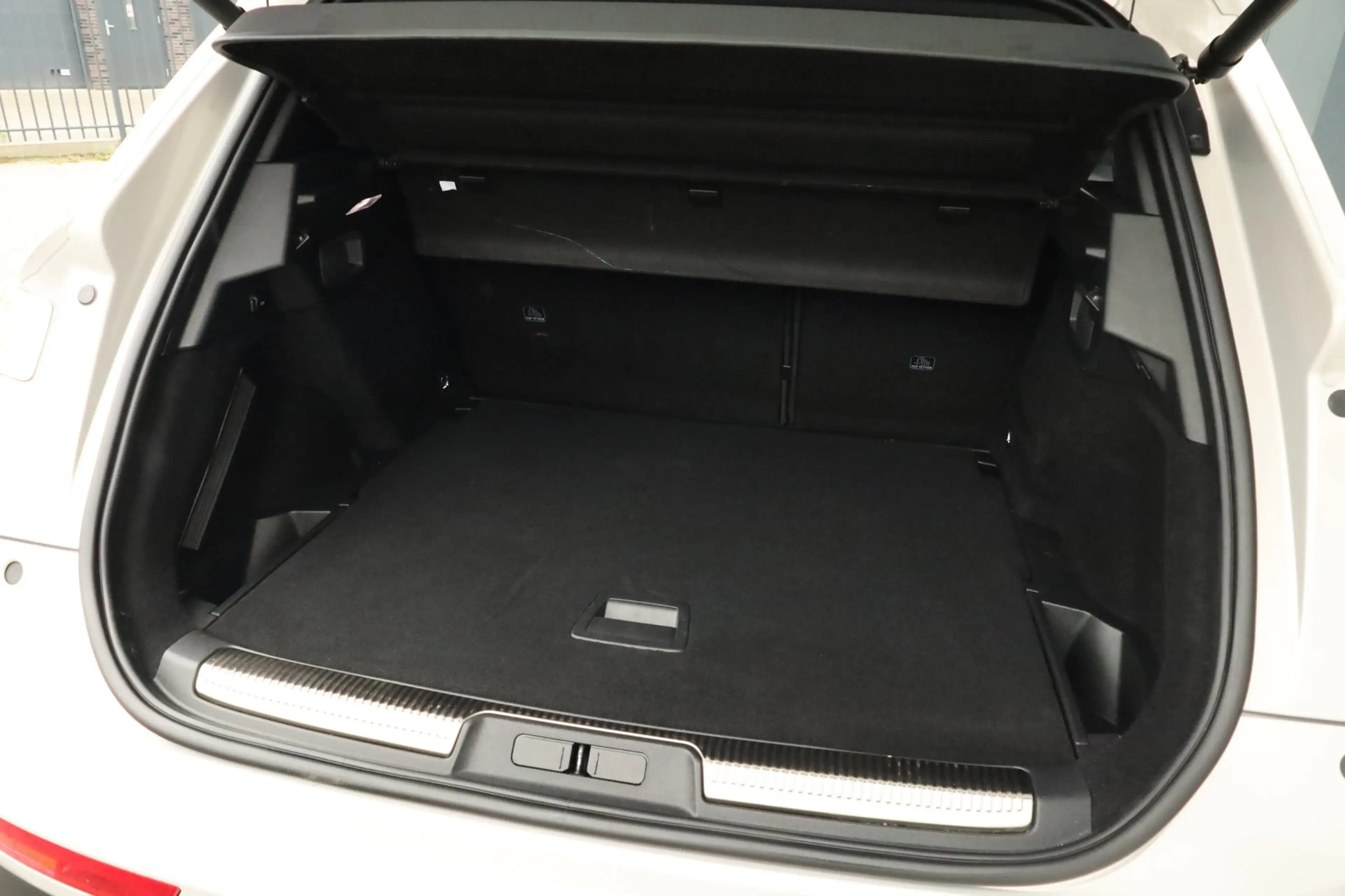 DS Automobiles DS 7 Crossback E-Tense 4x4 Be Chic Trekhaak Pano Massage Stoelver — photo 47