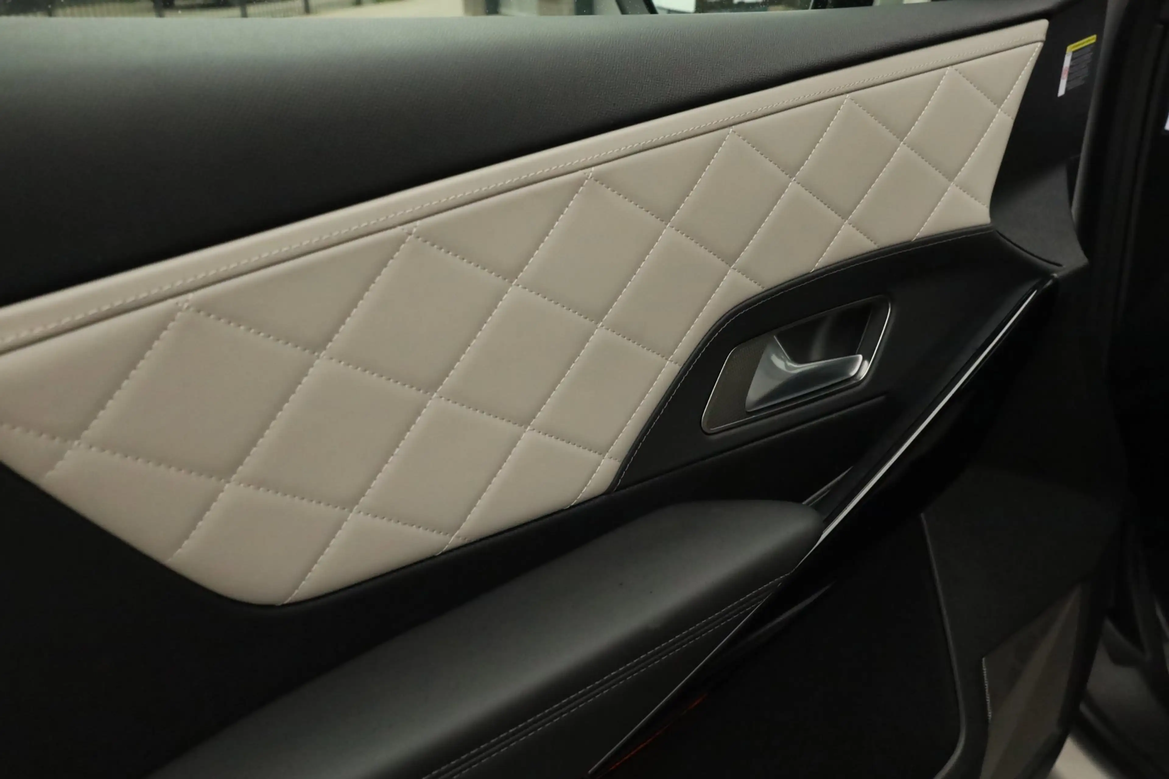DS Automobiles DS 7 Crossback E-Tense 4x4 Be Chic Trekhaak Pano Massage Stoelver — photo 17