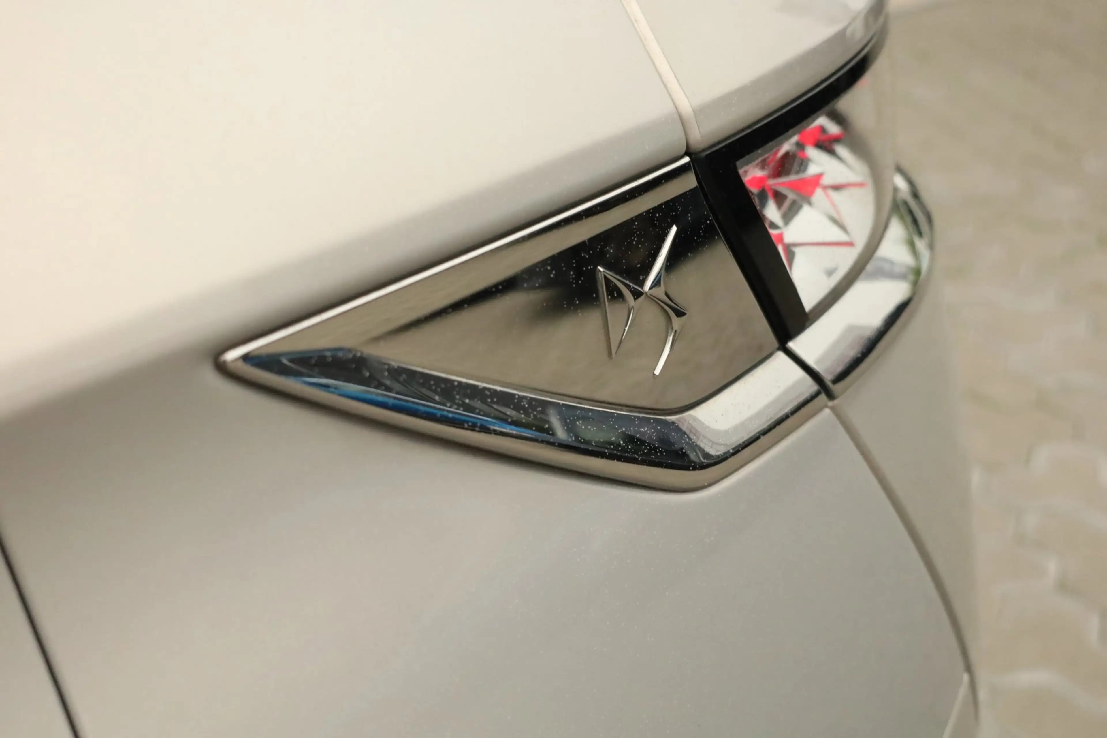 DS Automobiles DS 7 Crossback E-Tense 4x4 Be Chic Trekhaak Pano Massage Stoelver — photo 33