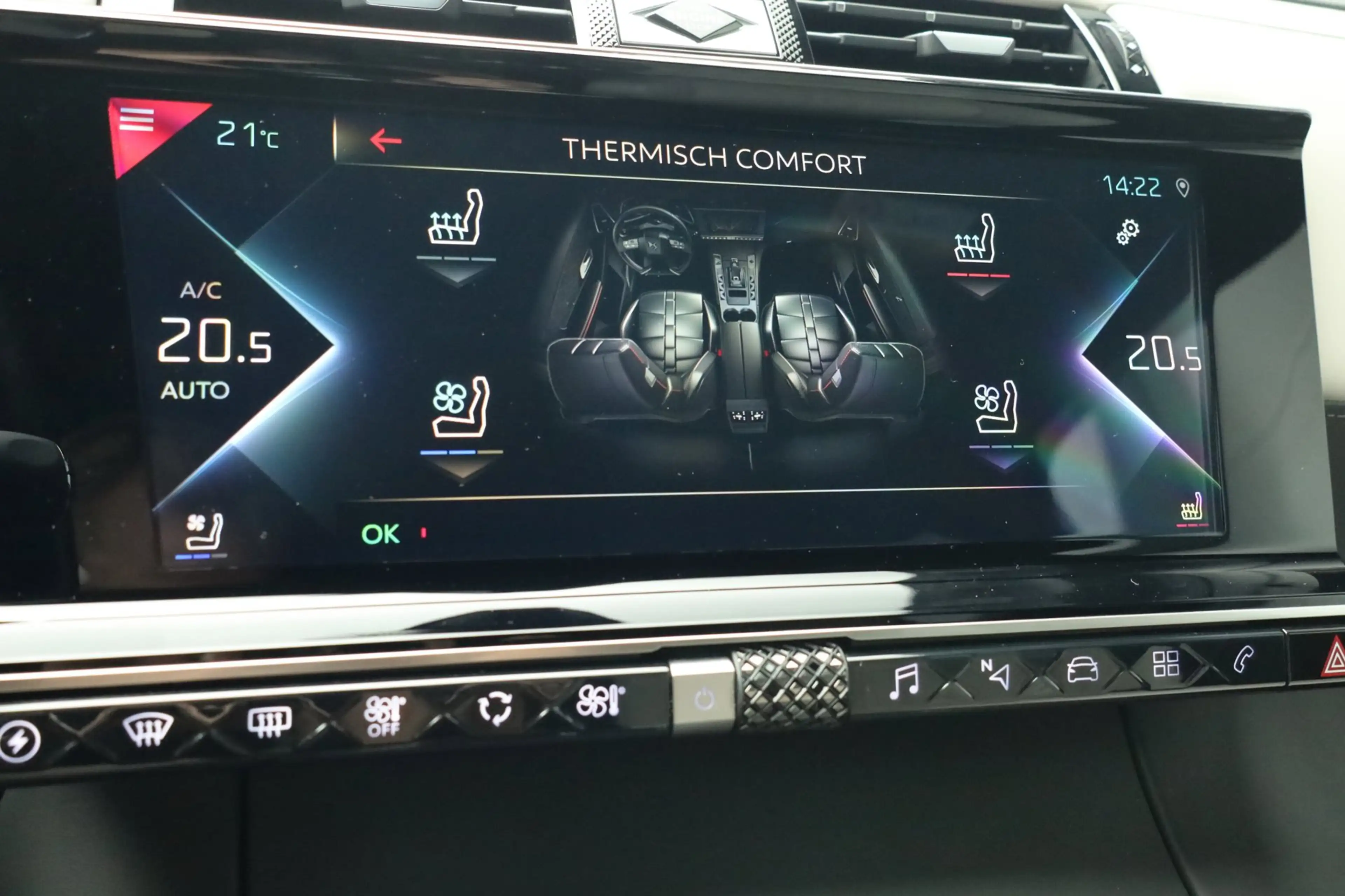 DS Automobiles DS 7 Crossback E-Tense 4x4 Be Chic Trekhaak Pano Massage Stoelver — photo 23