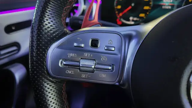 Mercedes-Benz Cla view 13