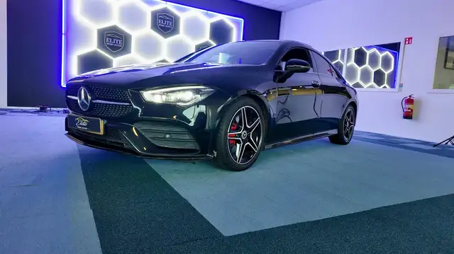 Mercedes-Benz CLA 200 Business Solution AMG