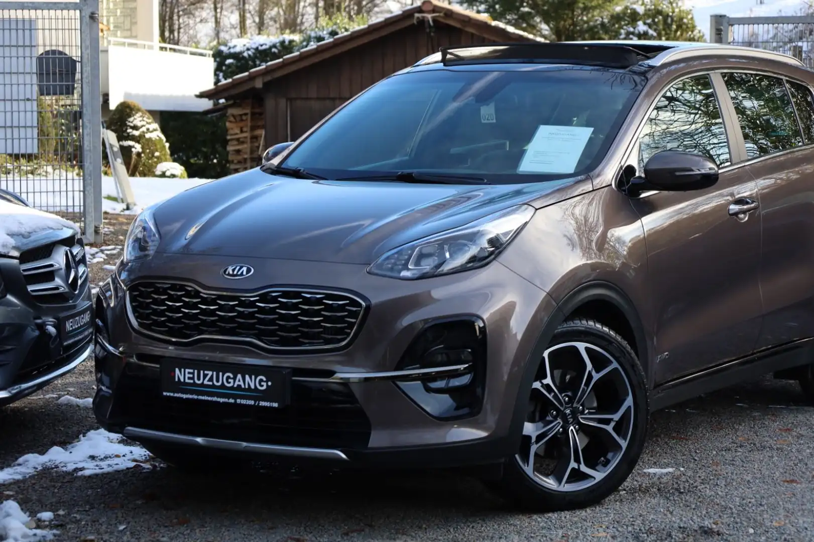 Kia Sportage 2.0 CRDi/GT-Line 4WD/VOLL/PANO/1 HAND/ Grau - 2