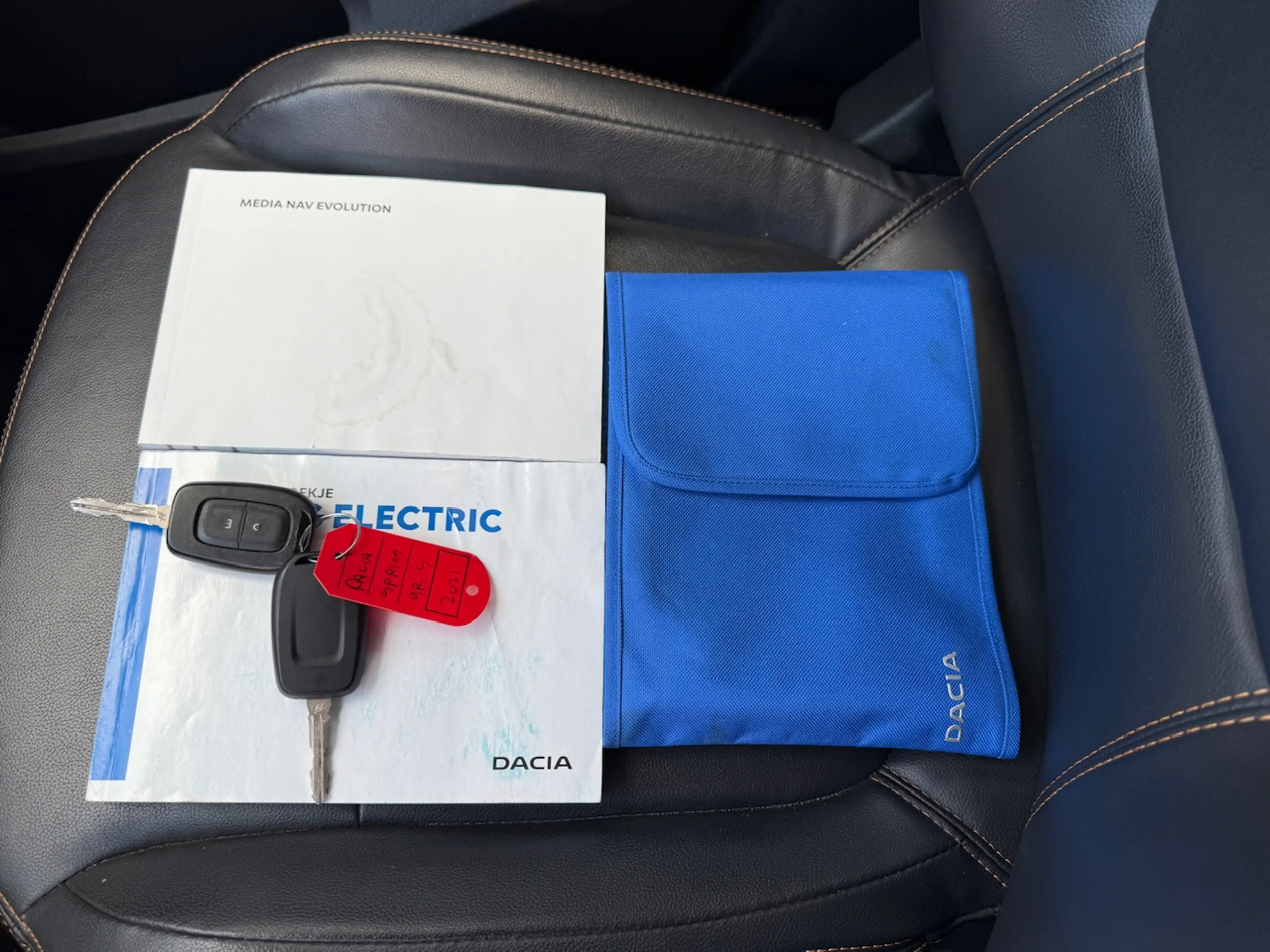 Dacia Spring 27KW Electric 45 Comfort Plus Orange Pack/ SOH 90% — photo 23