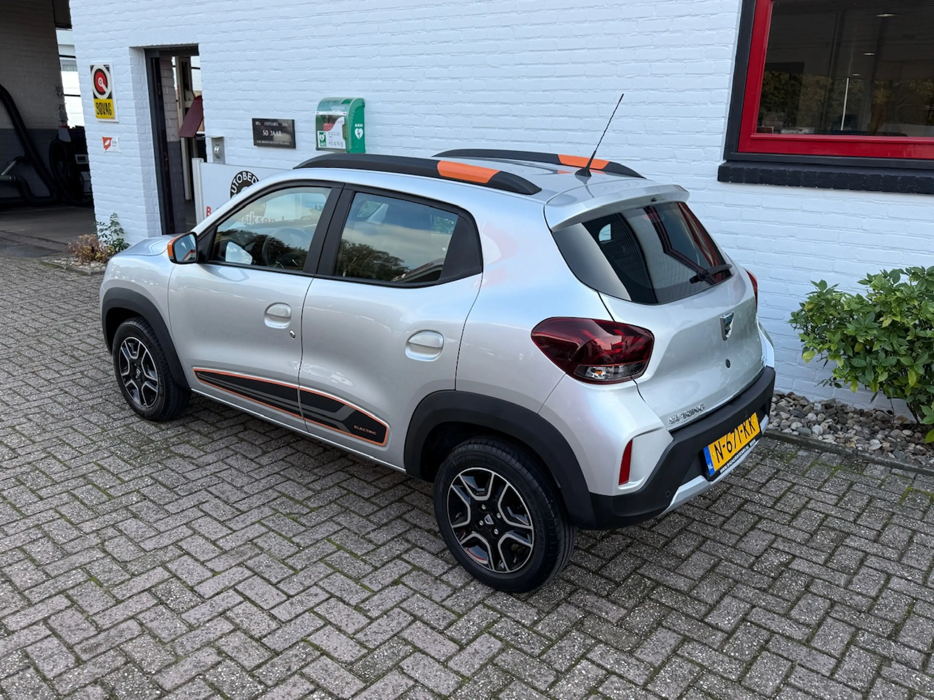 Dacia Spring 27KW Electric 45 Comfort Plus Orange Pack/ SOH 90% — photo 7