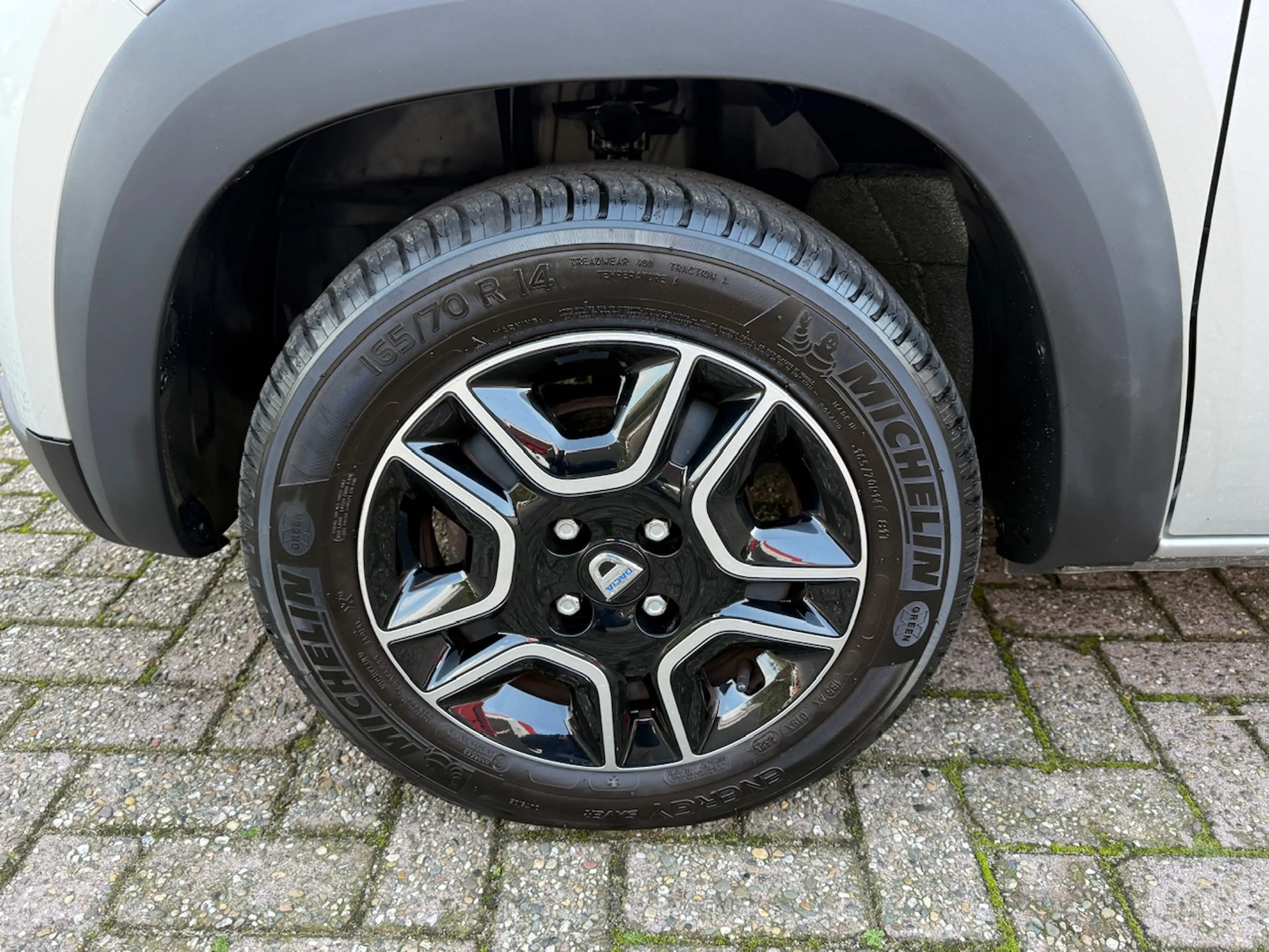 Dacia Spring 27KW Electric 45 Comfort Plus Orange Pack/ SOH 90% — photo 9