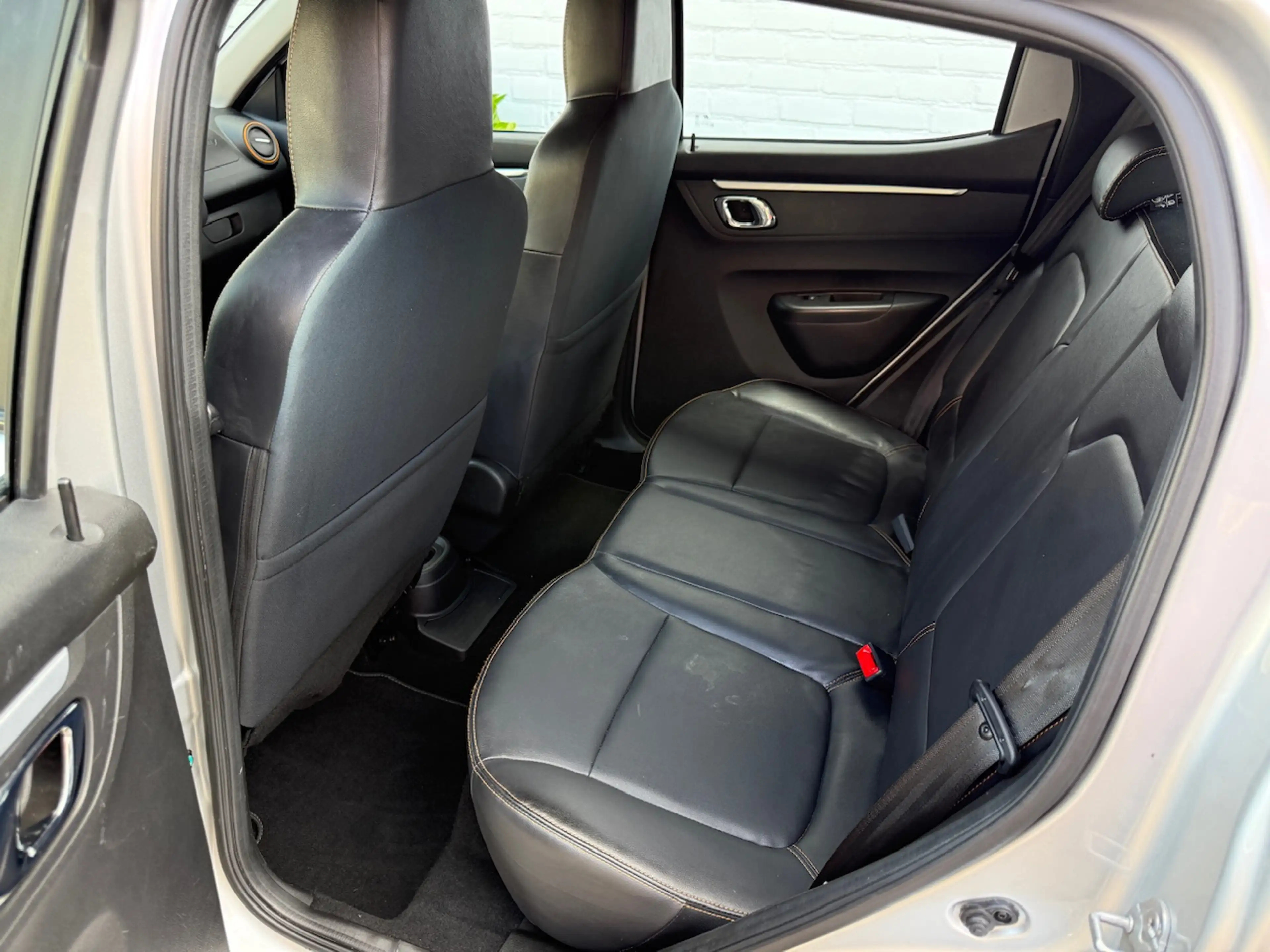 Dacia Spring 27KW Electric 45 Comfort Plus Orange Pack/ SOH 90% — photo 12