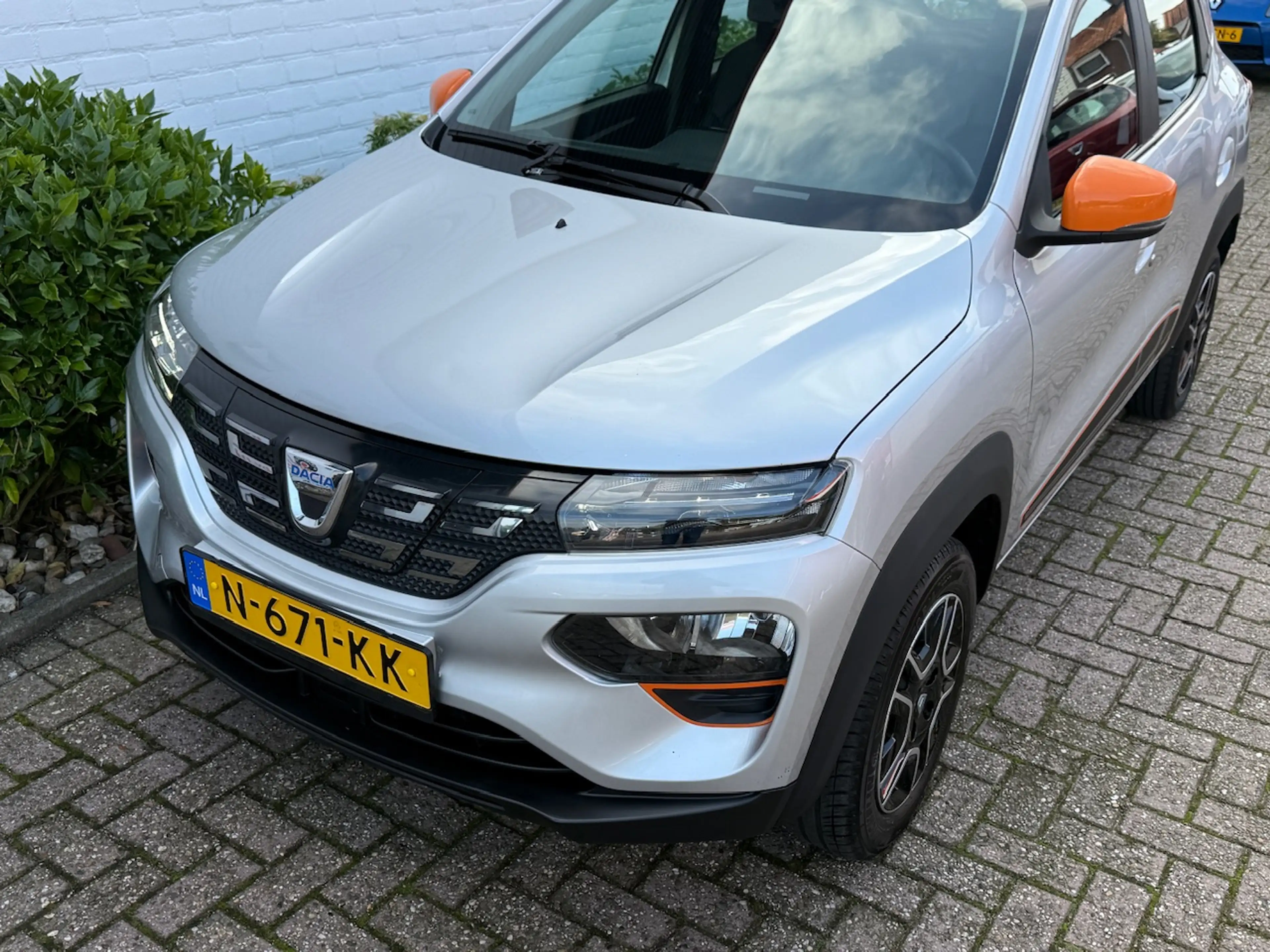 Dacia Spring 27KW Electric 45 Comfort Plus Orange Pack/ SOH 90% — photo 35