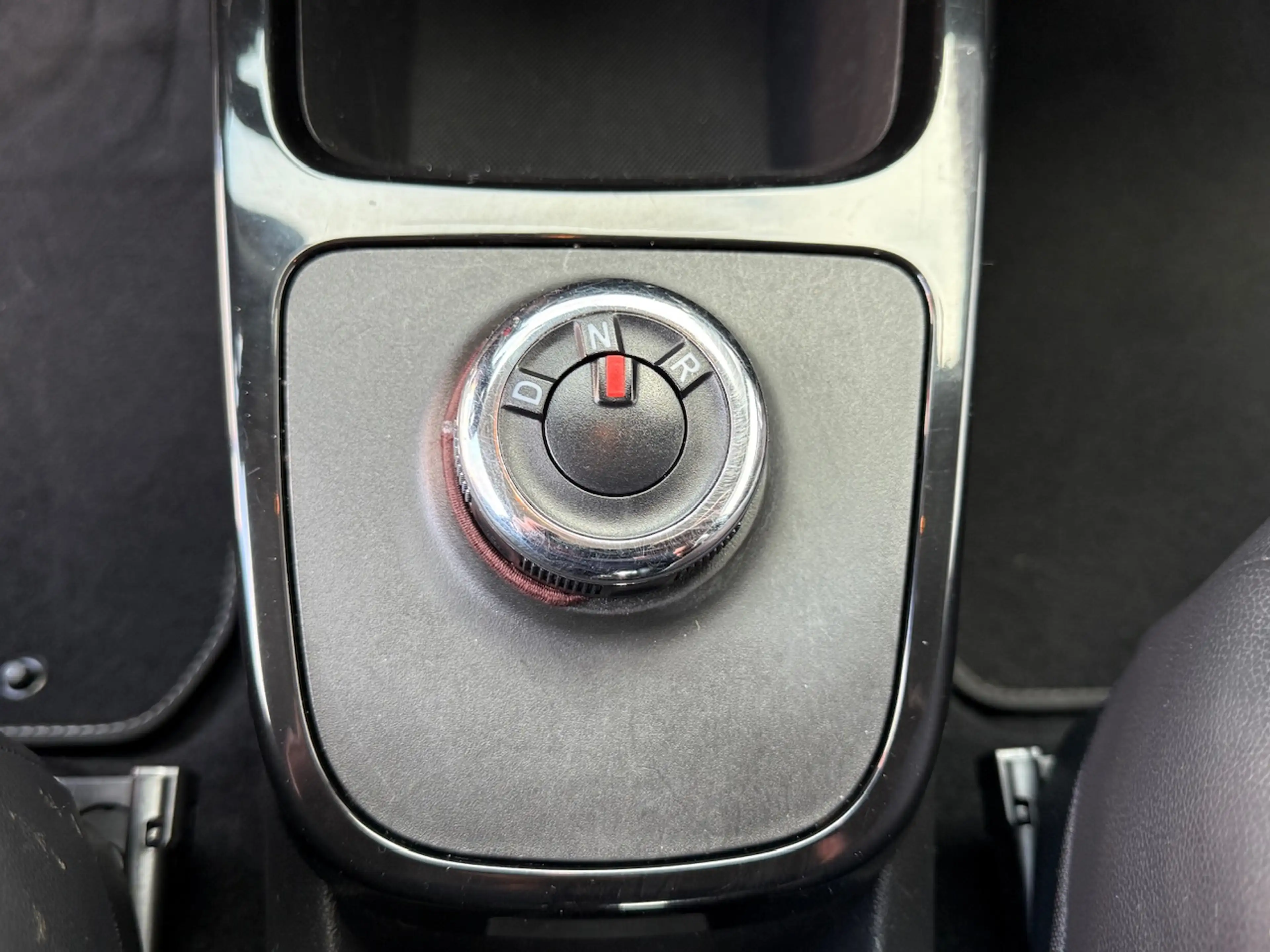 Dacia Spring 27KW Electric 45 Comfort Plus Orange Pack/ SOH 90% — photo 28