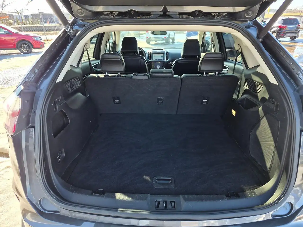 Ford Edge снимка Ford Edge