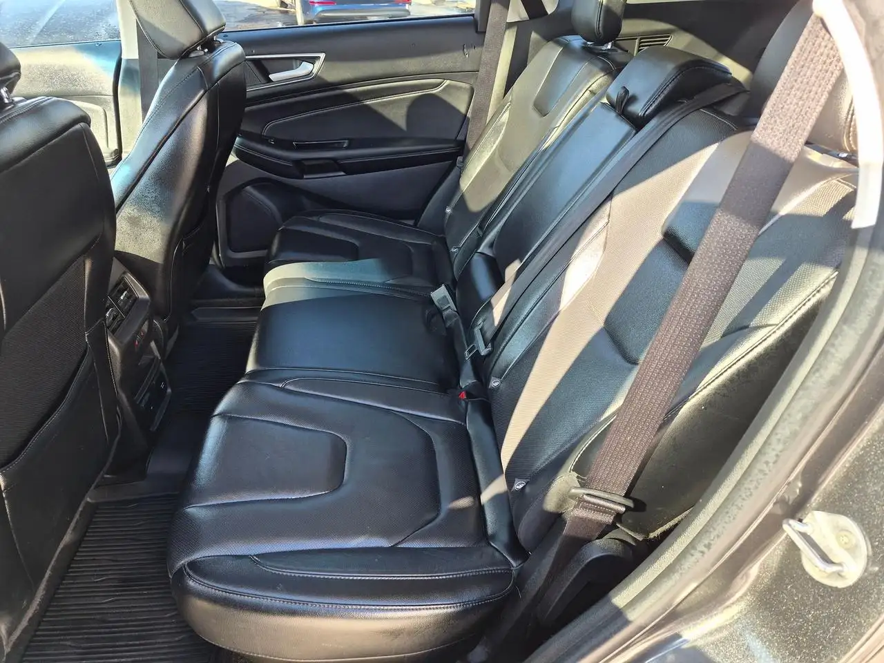 Ford Edge снимка Ford Edge