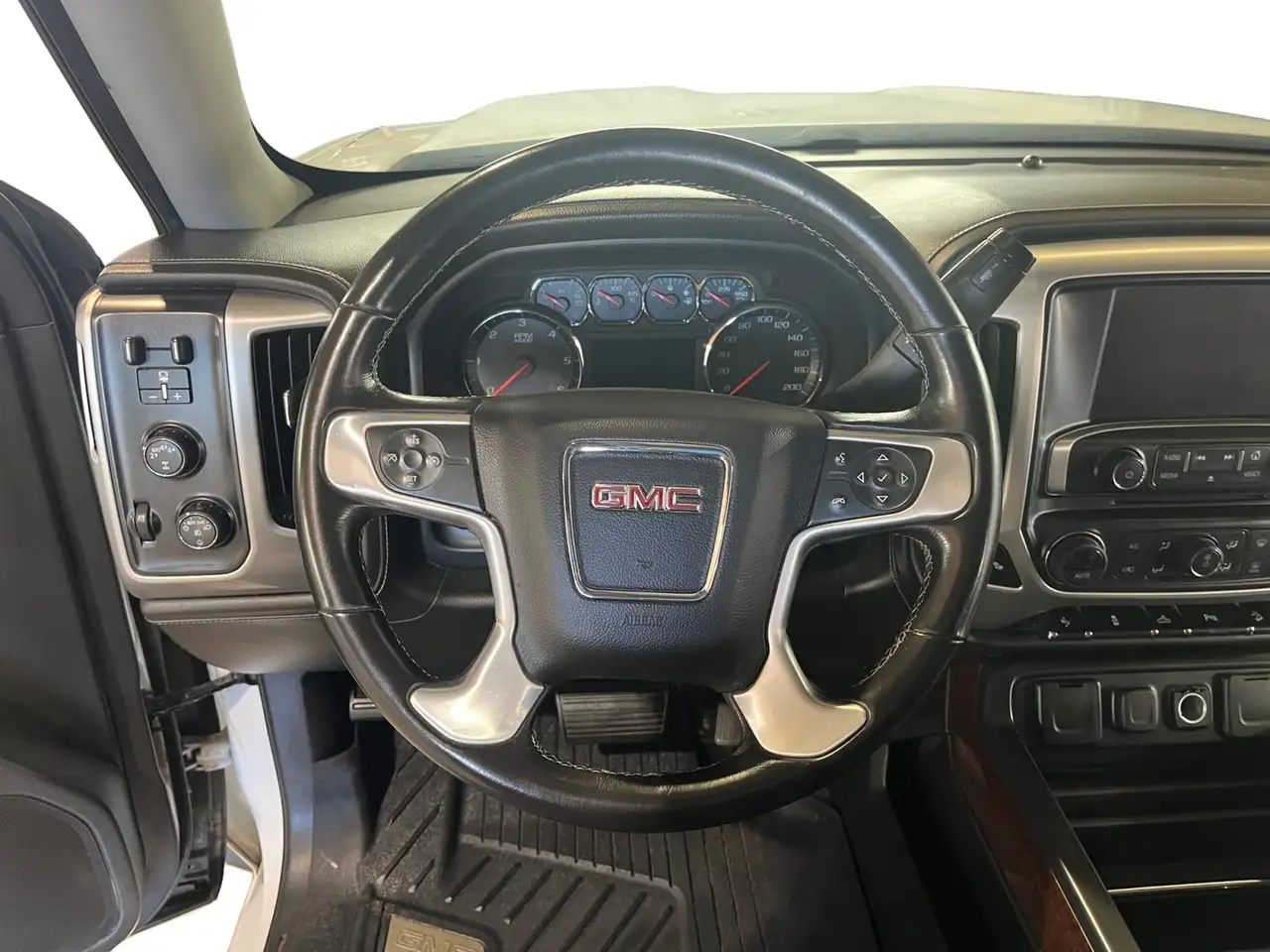 GMC Sierra 1500 fotografie GMC Sierra 1500