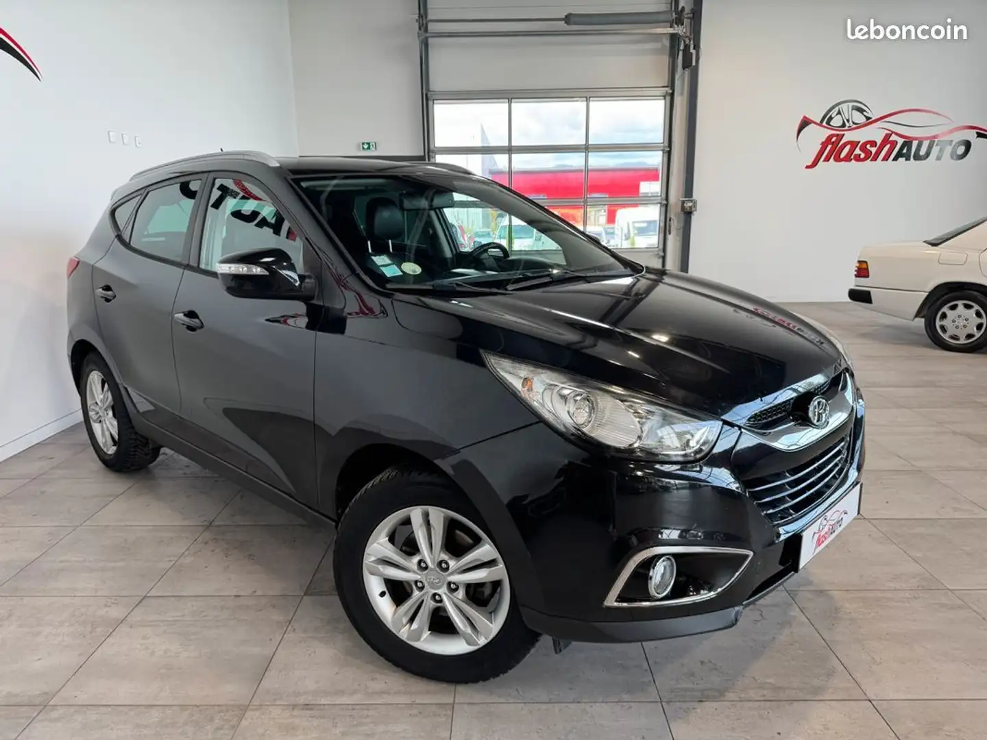 Hyundai iX35 2.0 CRDi 136cv-2010 Noir - 2