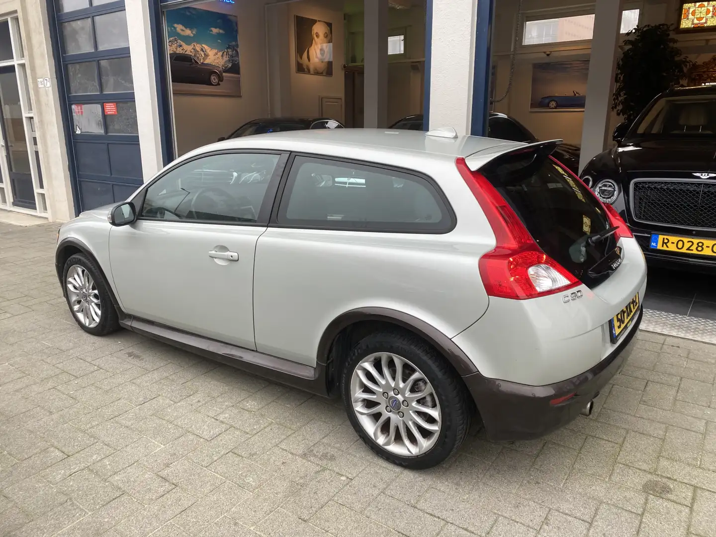 Volvo C30 1.6 Momentum CLIMA/CRUISE/NW APK 02-2026 Wit - 2