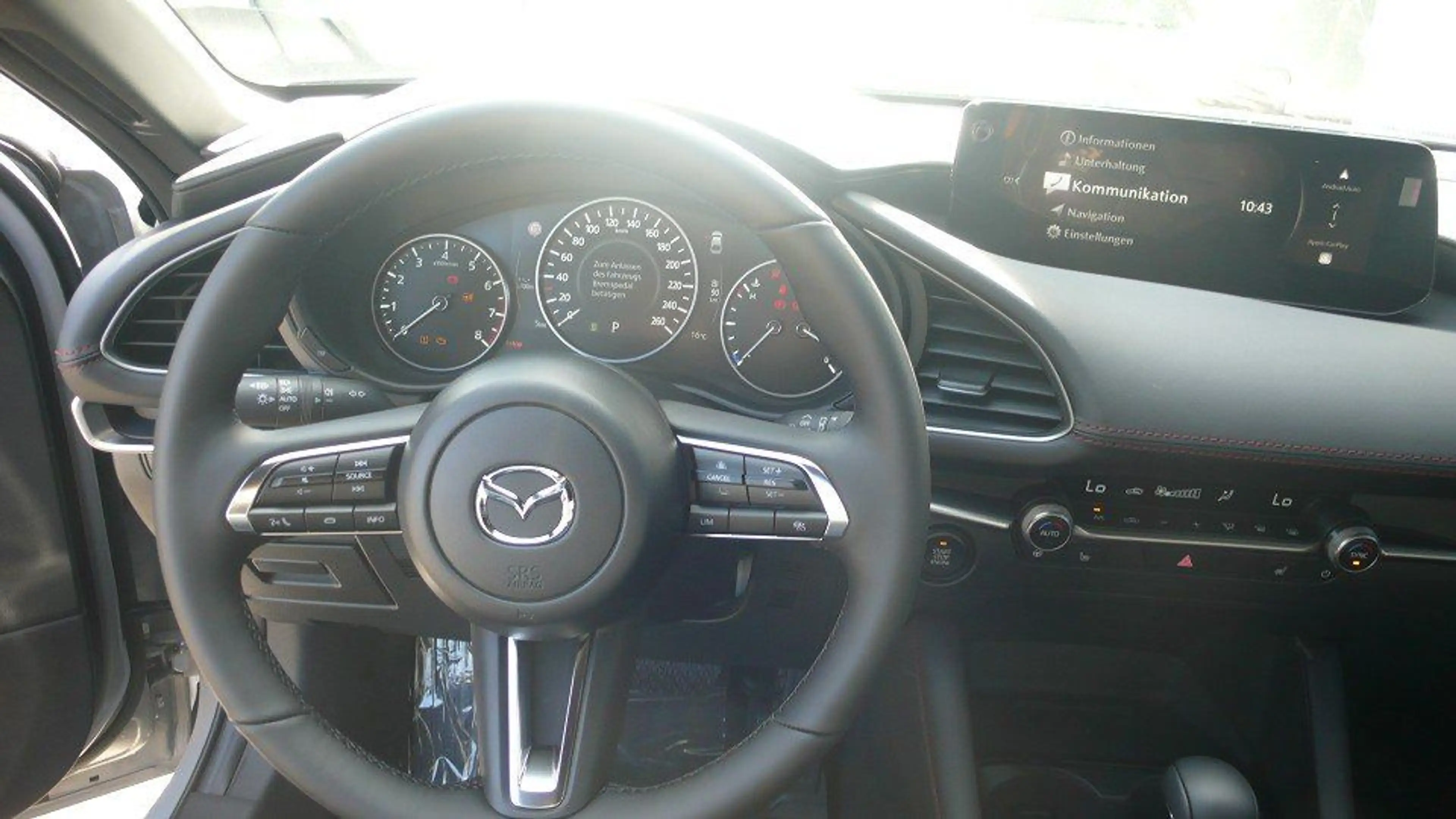 Mazda 3 2.5L e-SKYACTIV G 140PS Homura Automatik — photo 9