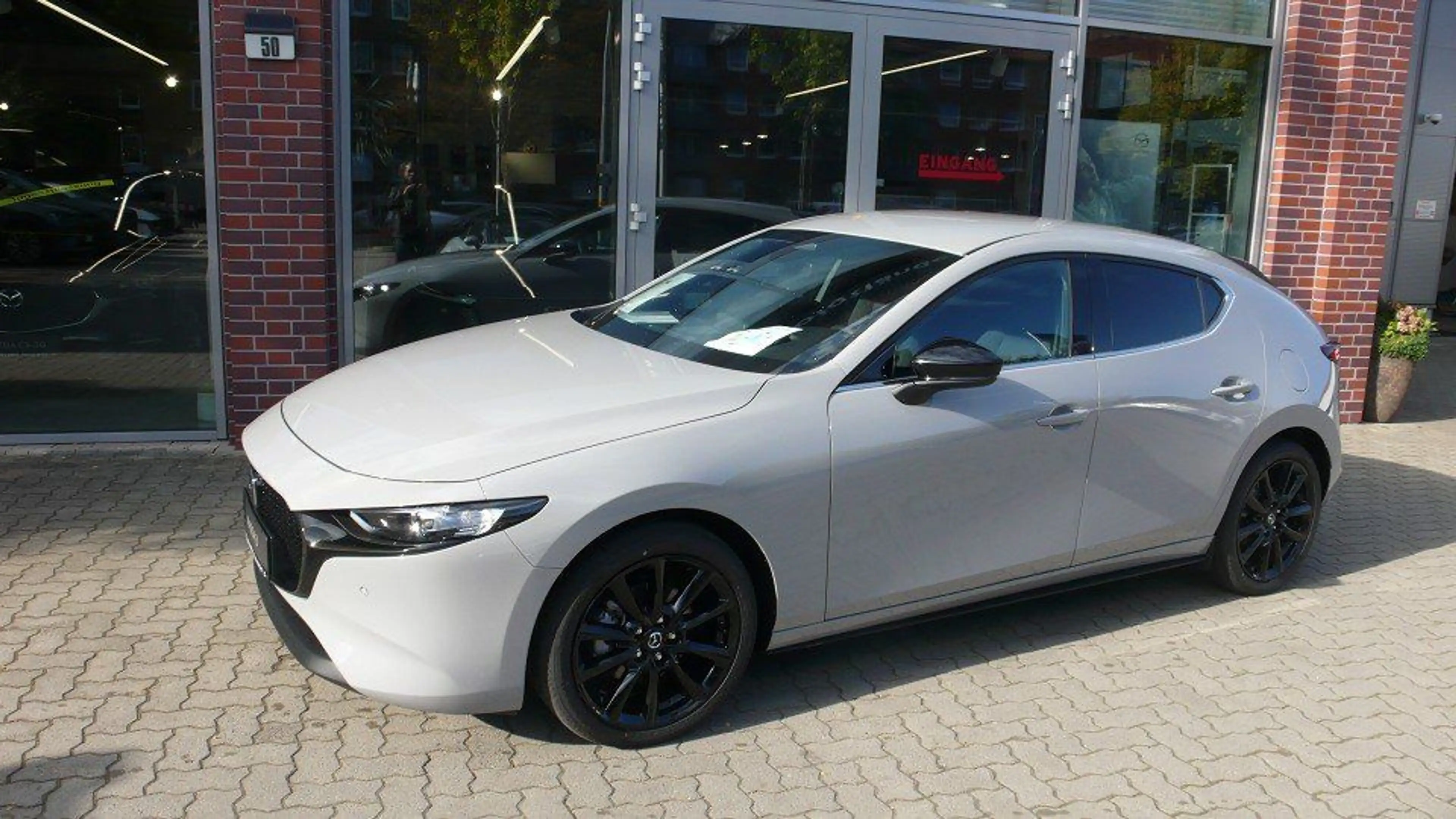 Mazda 3 2.5L e-SKYACTIV G 140PS Homura Automatik — photo 2