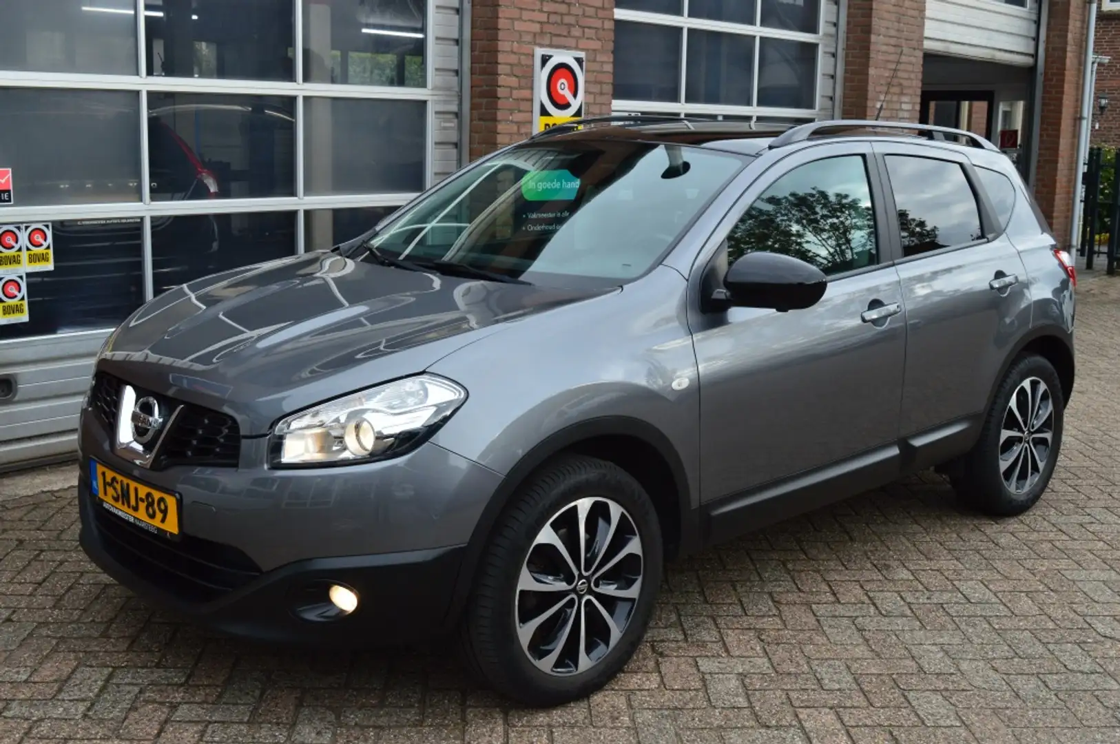 Nissan Qashqai+2 2.0 360 camera, panoramadak 1.6 360 Grijs - 2