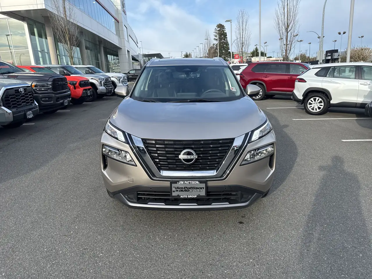Nissan Rogue снимка Nissan Rogue